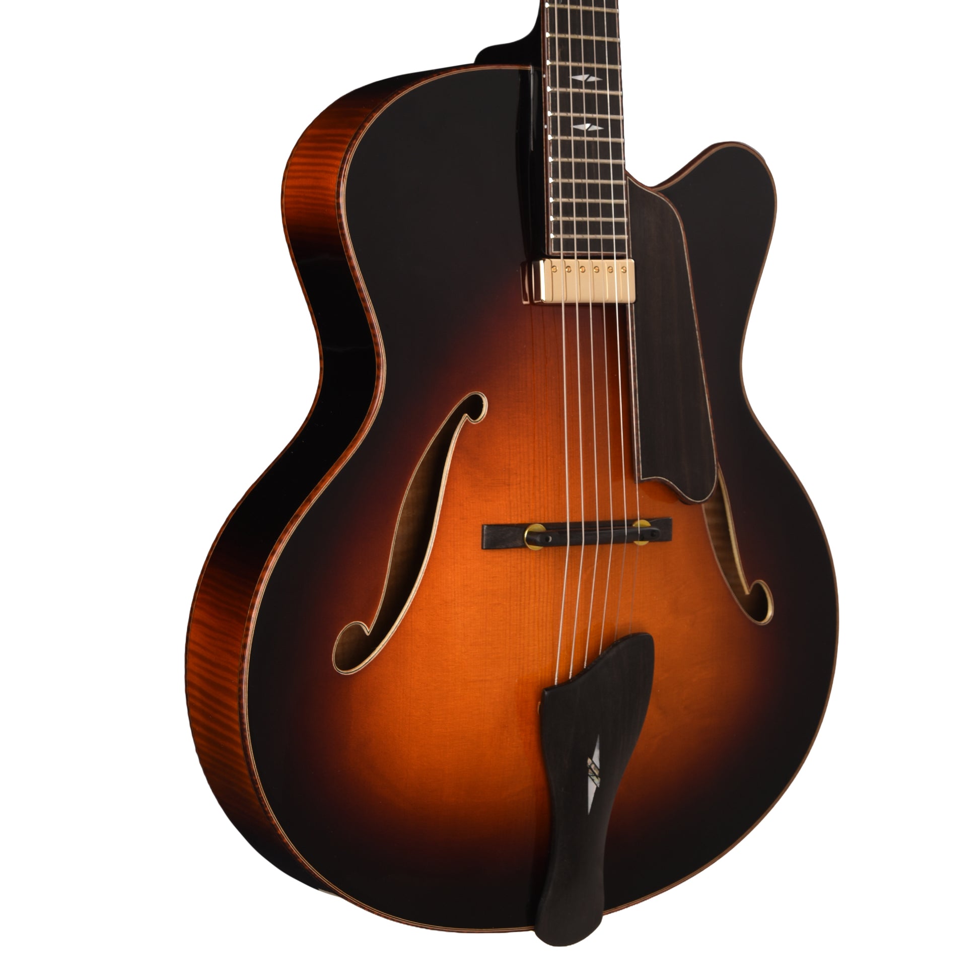 Eastman AR910CE 17" Thermo-Cure Maple Archtop Sunburst Electric Guitars