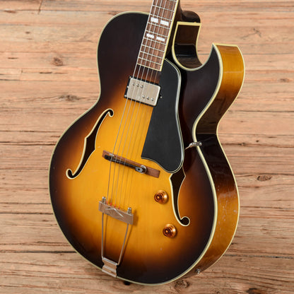 Eastman AR371CE-SB Hollowbody Archtop Sunburst 2012 Electric Guitars / Hollow Body