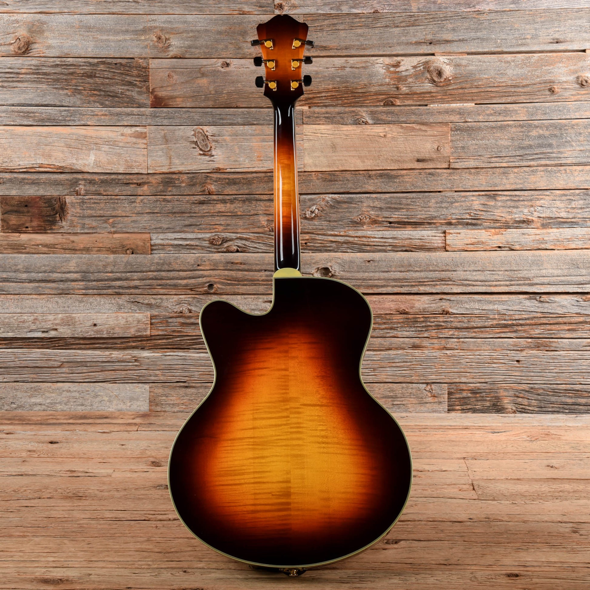 Eastman AR810CE Sunburst Electric Guitars / Hollow Body