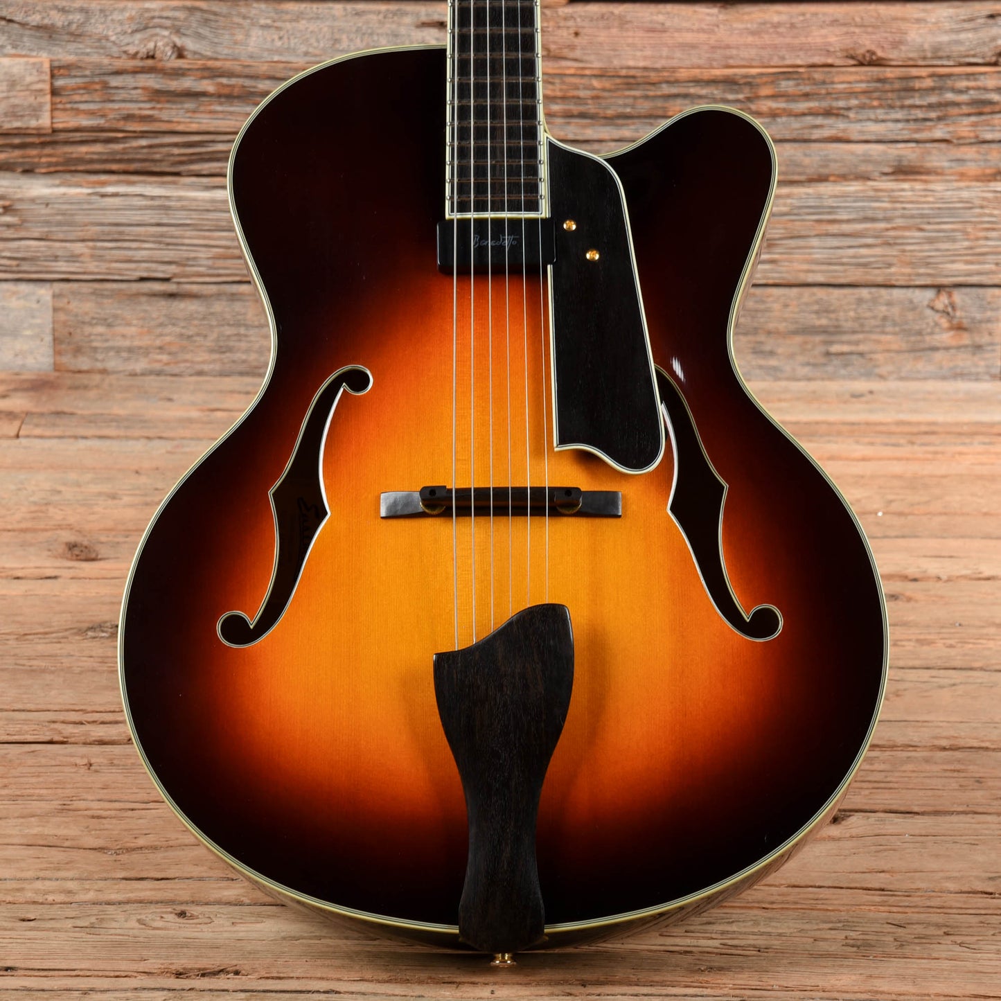 Eastman AR810CE Sunburst Electric Guitars / Hollow Body
