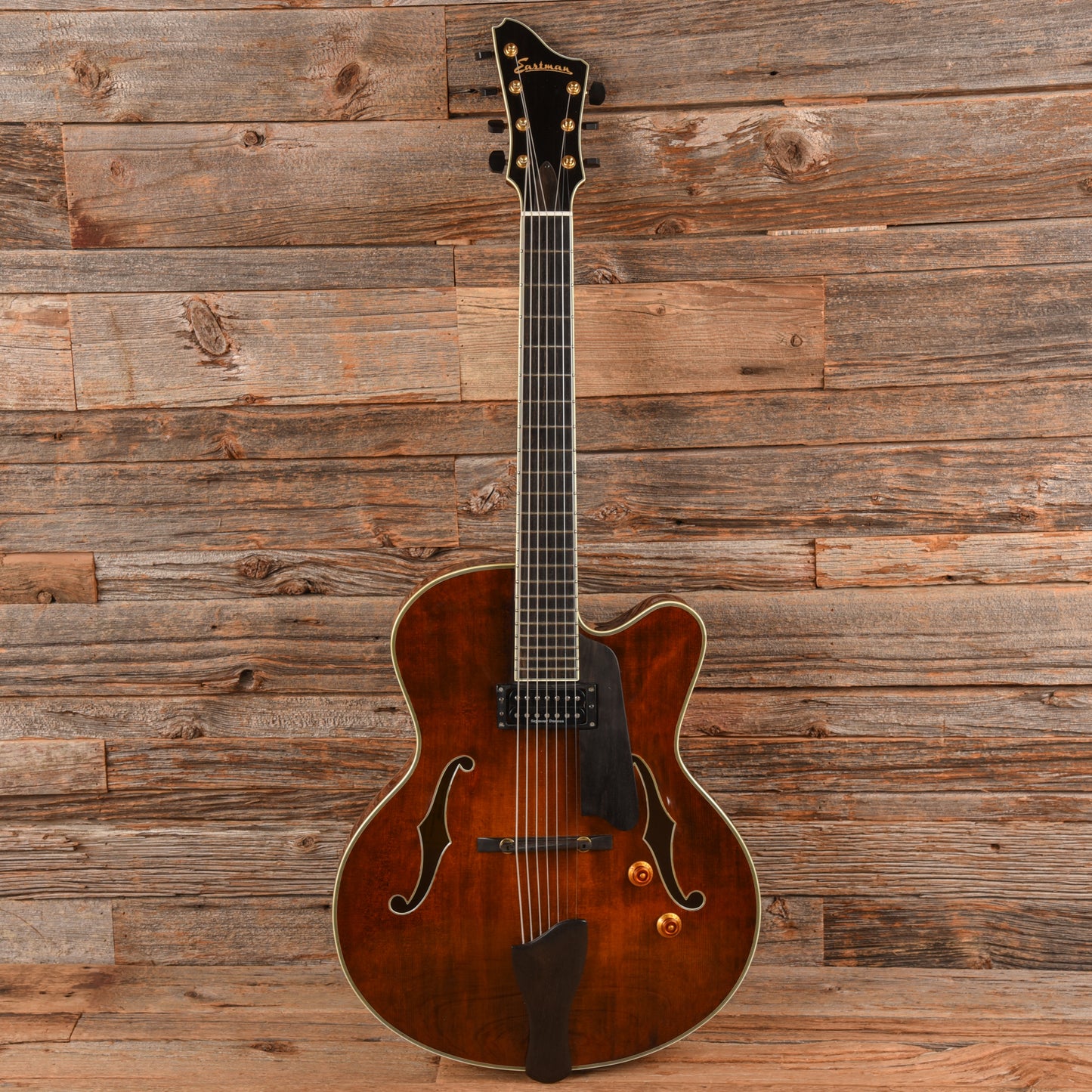 Eastman AR817CE Brown 2014 Electric Guitars / Hollow Body
