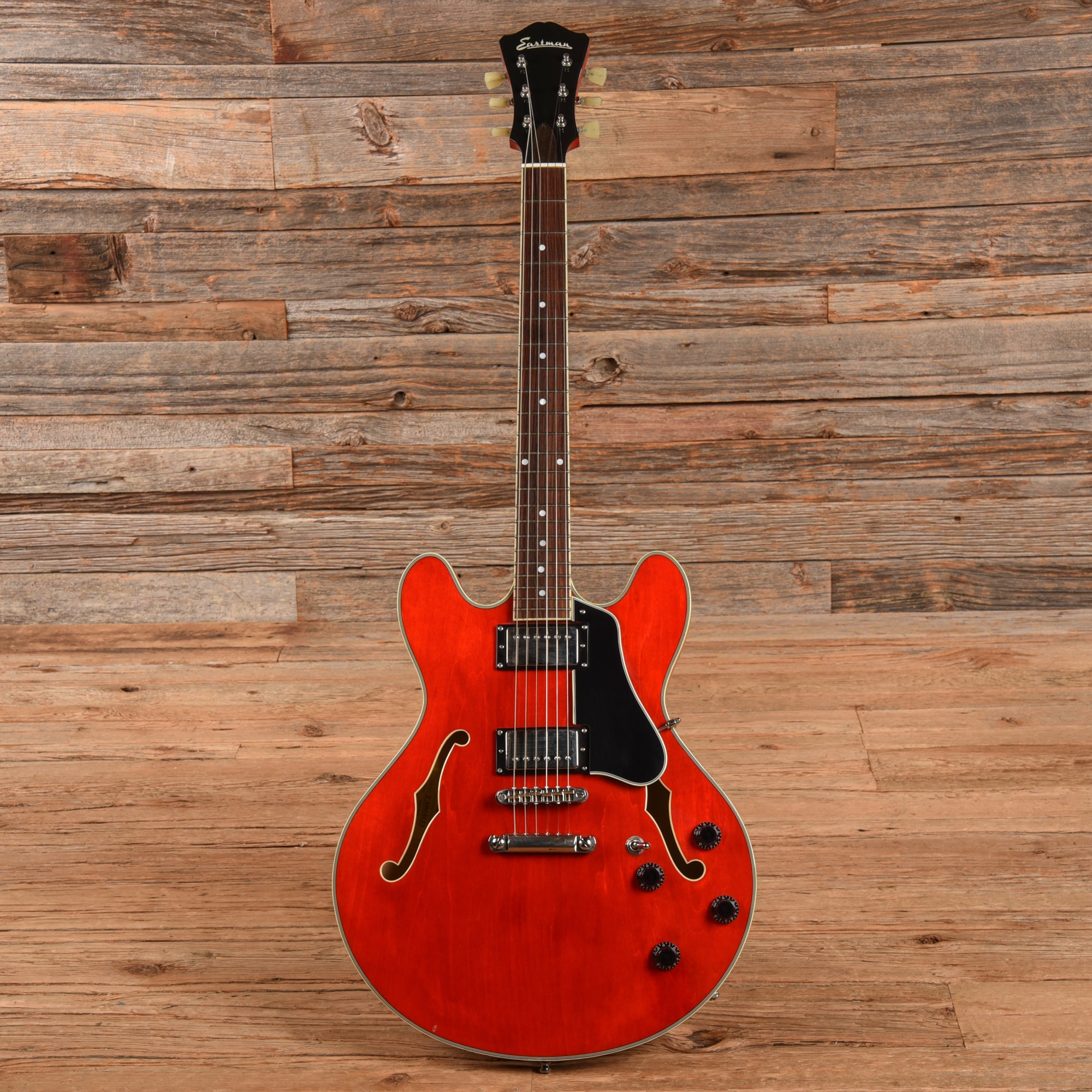 Eastman T386 Cherry Electric Guitars / Semi-Hollow