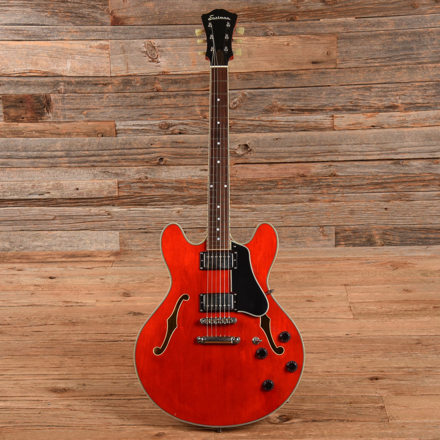 Eastman T386 Cherry Electric Guitars / Semi-Hollow