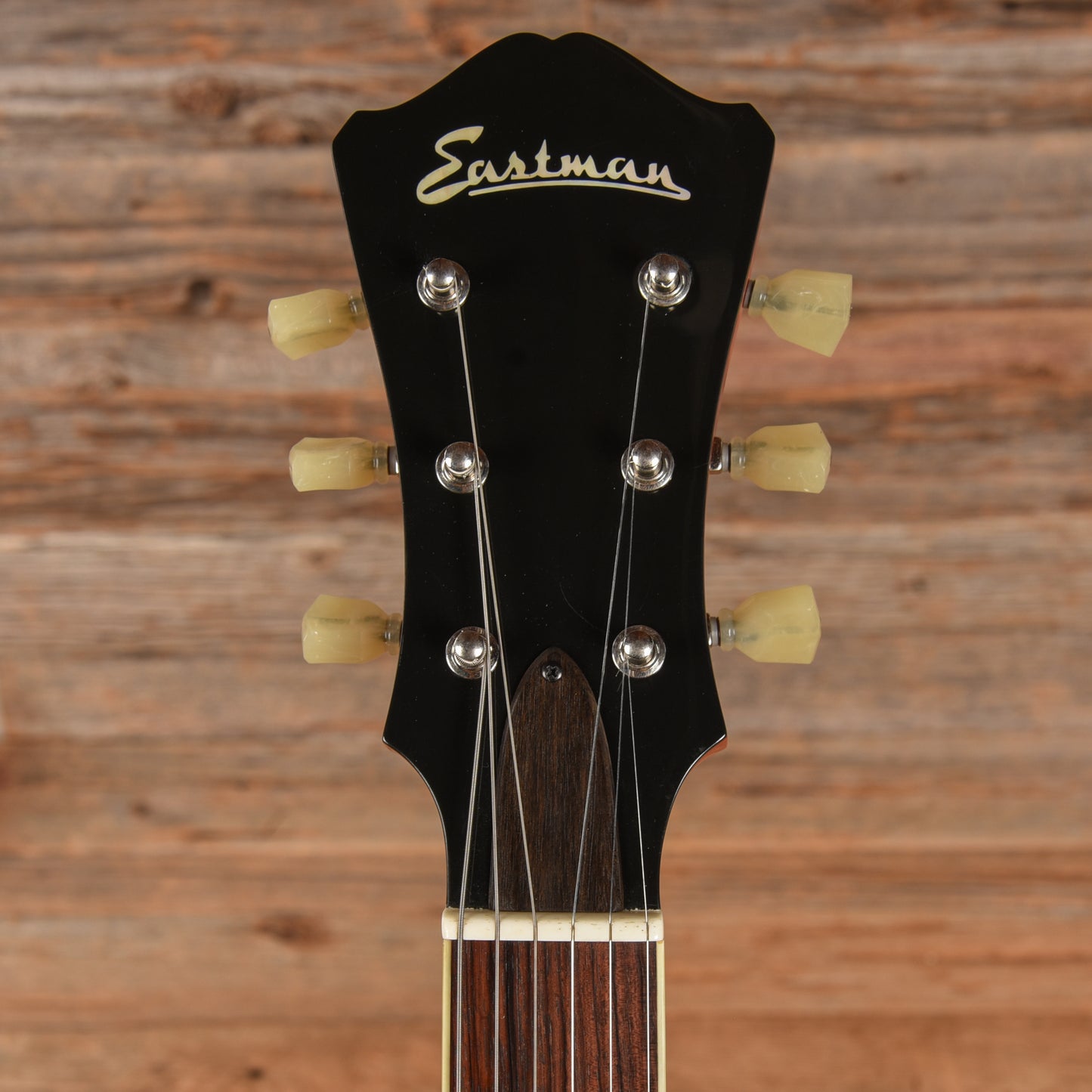 Eastman T386 Cherry Electric Guitars / Semi-Hollow