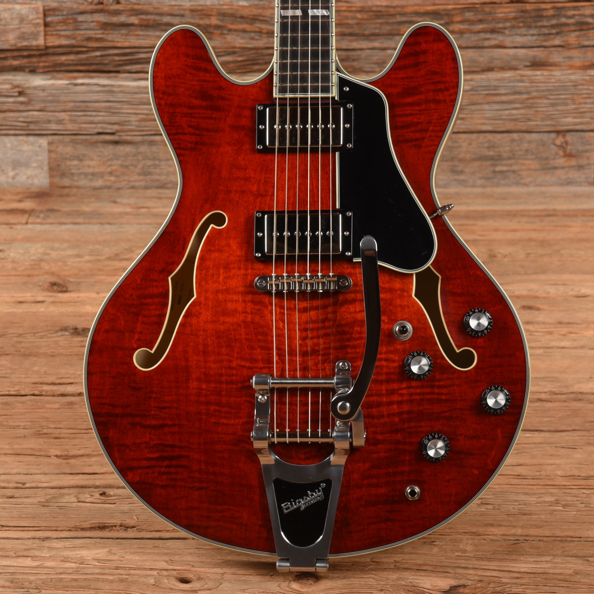 Eastman T486B Classic 2022 – Chicago Music Exchange