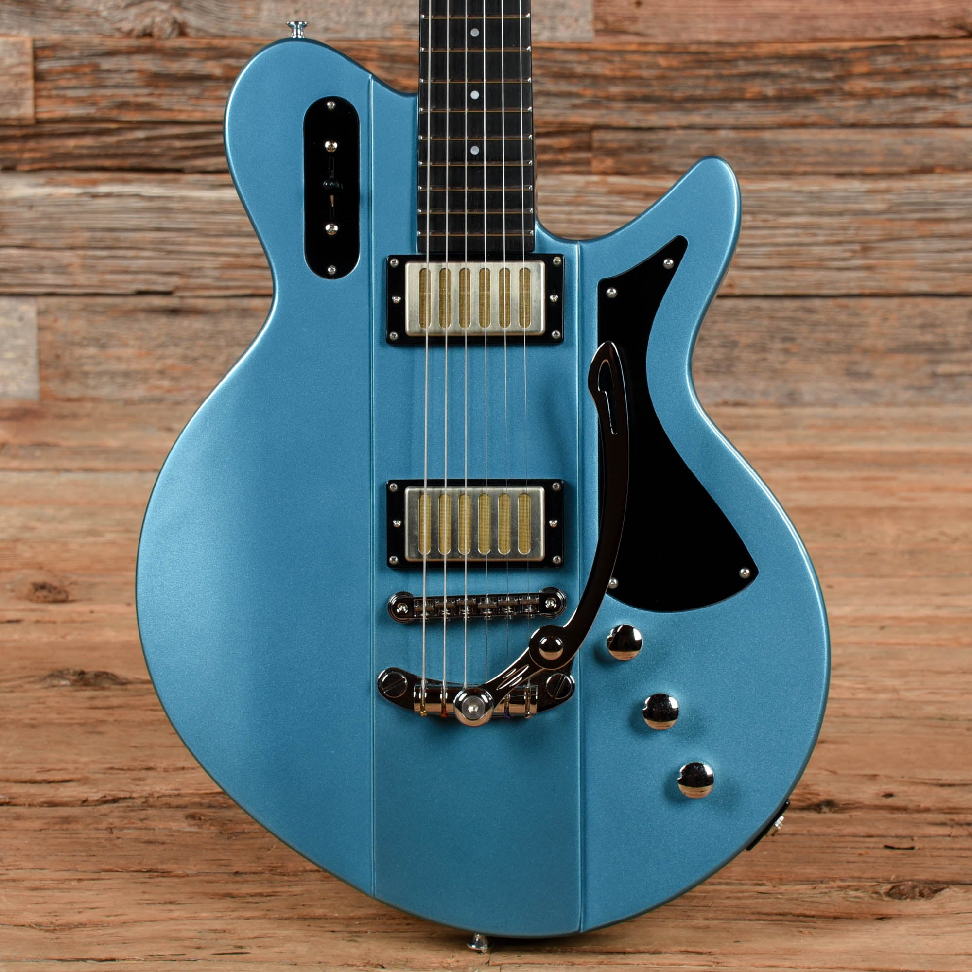 Eastman Juliet LA Blue 2023 Electric Guitars / Solid Body