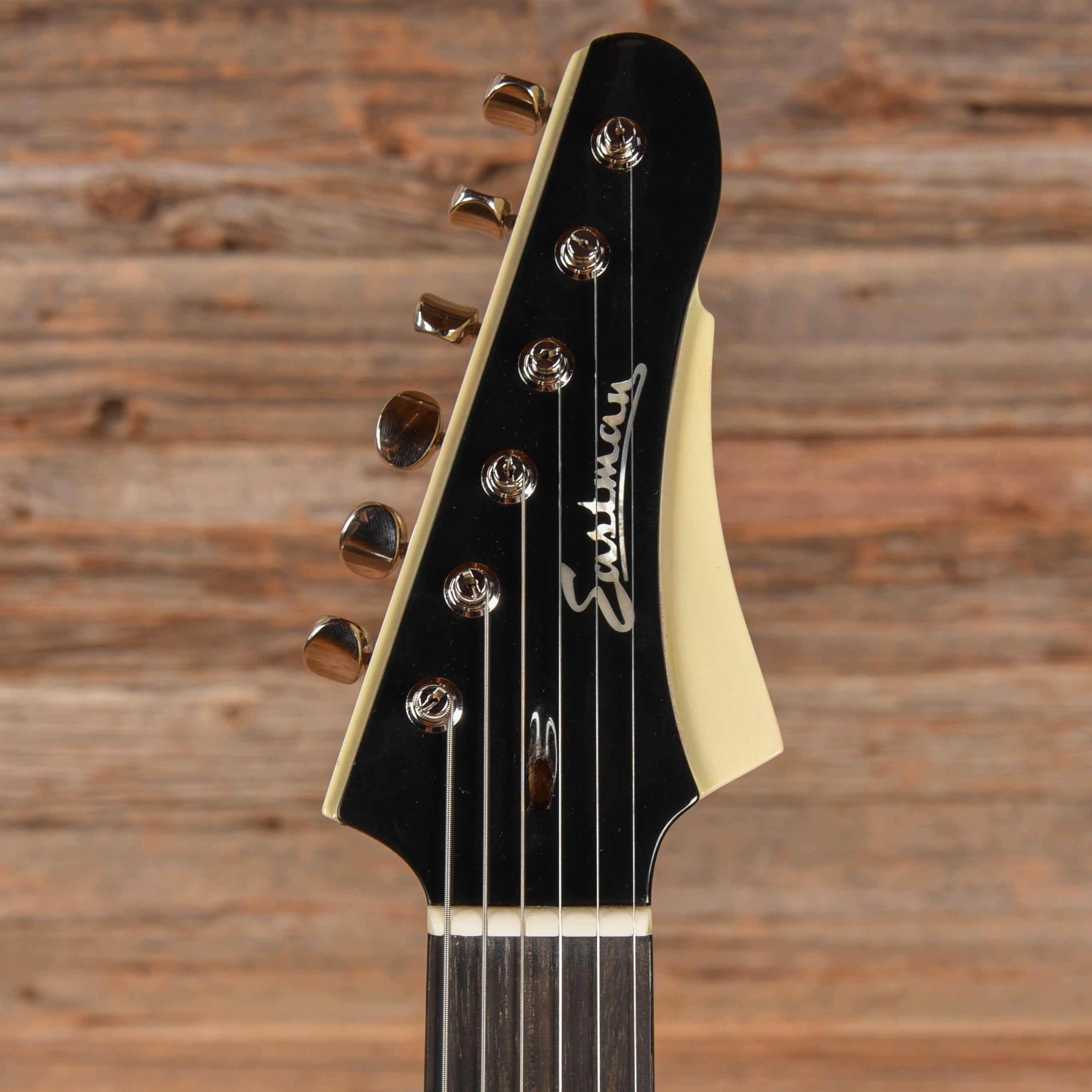 Eastman Juliet White Electric Guitars / Solid Body