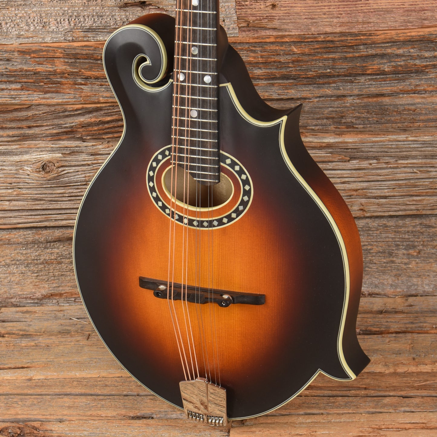 Eastman MD314E Sitka/Maple F-Style Oval Hole Mandolin Sunburst w/K&K Duotone Folk Instruments / Mandolins