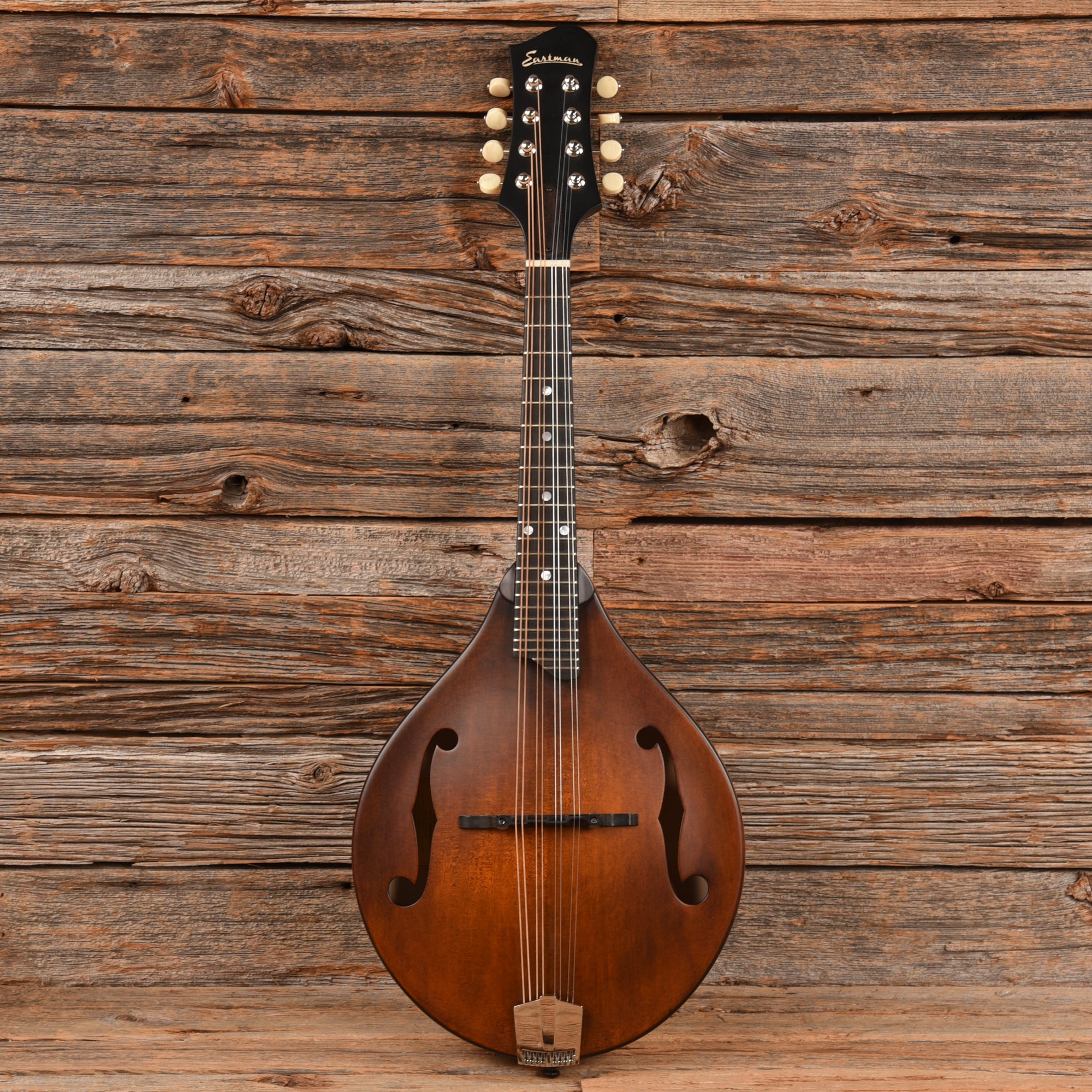 Eastman MD505CC/n Sitka/Maple A-Style Mandolin Classic Finish Vintage Nitro Folk Instruments / Mandolins