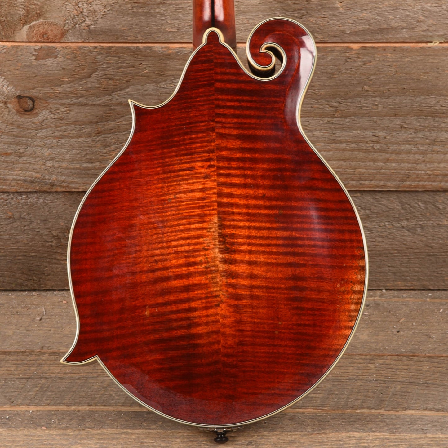 Eastman MD815/v Adirondack/Flamed Maple F-Style Mandolin Antique Varnish Folk Instruments / Mandolins