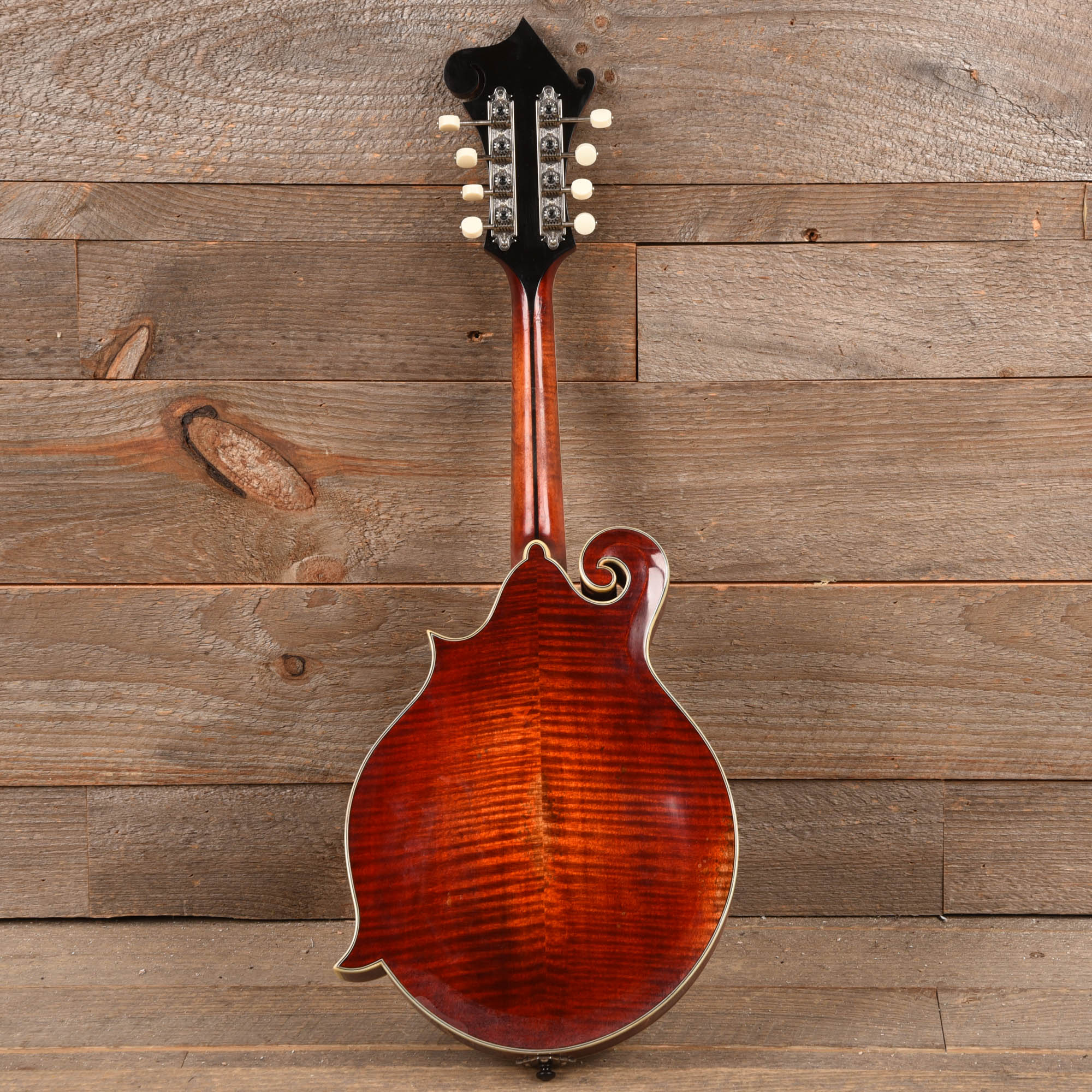 Eastman MD815/v Adirondack/Flamed Maple F-Style Mandolin Antique Varnish Folk Instruments / Mandolins