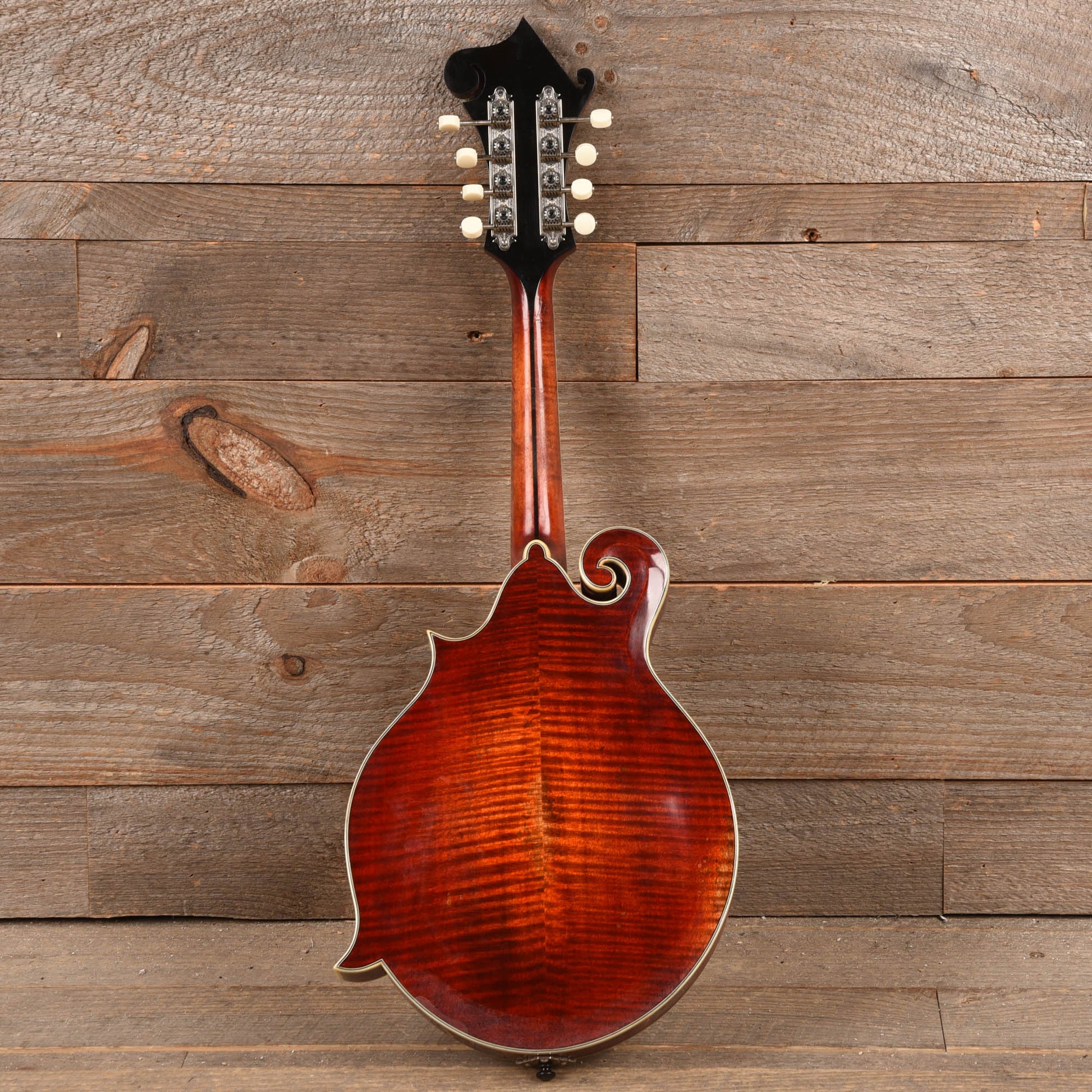 Eastman MD815/v Adirondack/Flamed Maple F-Style Mandolin Antique Varnish Folk Instruments / Mandolins