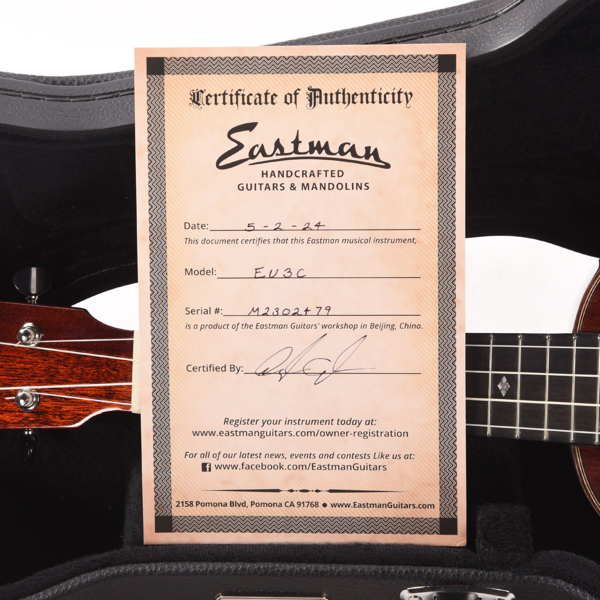 Eastman EU3 Concert Mahogany Natural Folk Instruments / Ukuleles