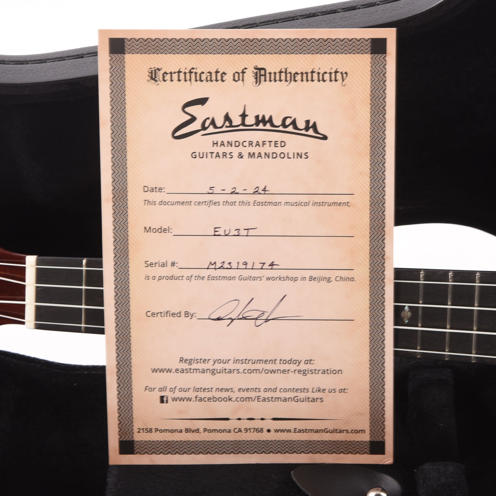 Eastman EU3 Tenor Mahogany Natural Folk Instruments / Ukuleles