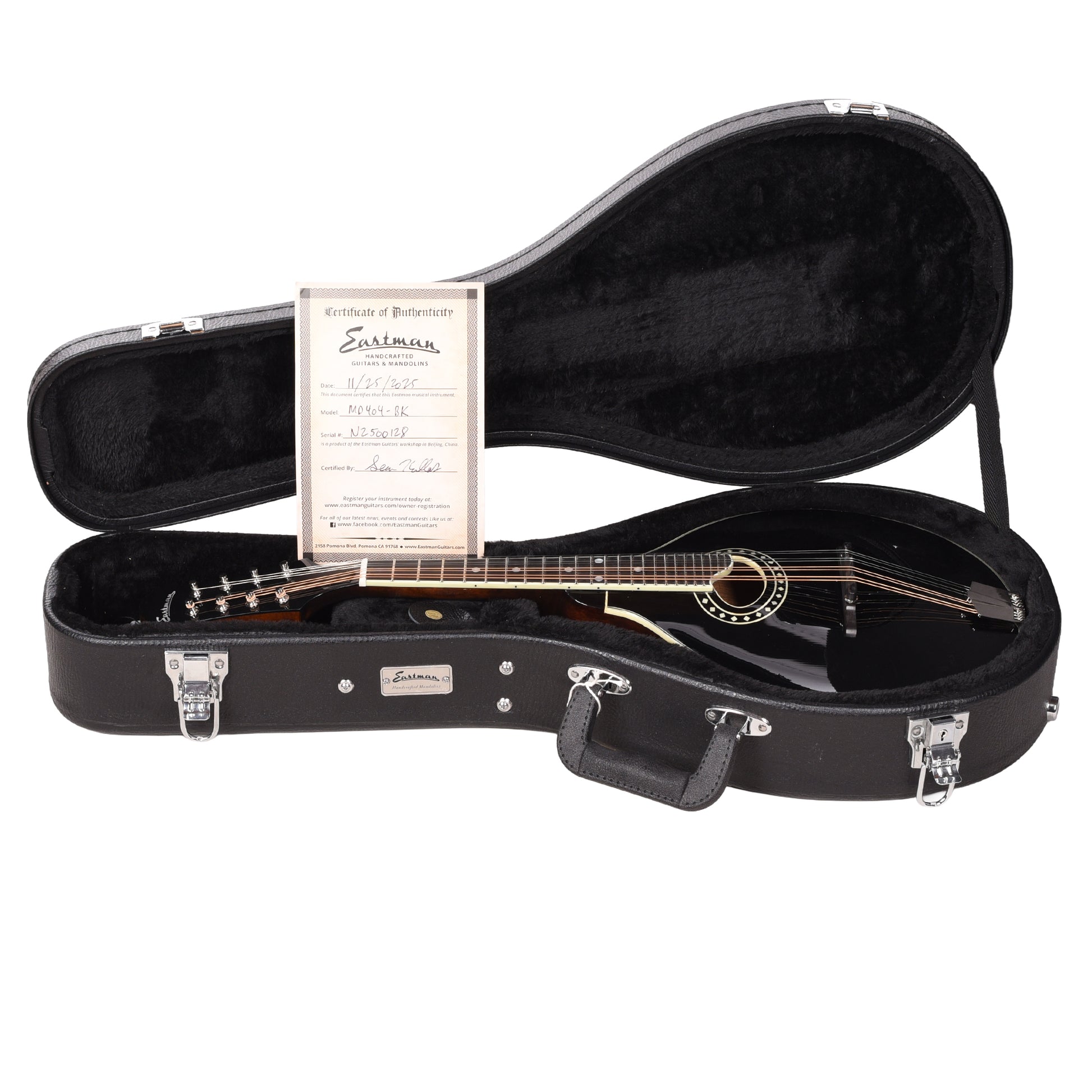 Eastman MD404 Sitka/Mahogany A-Style Oval Hole Mandolin Black Mandolins
