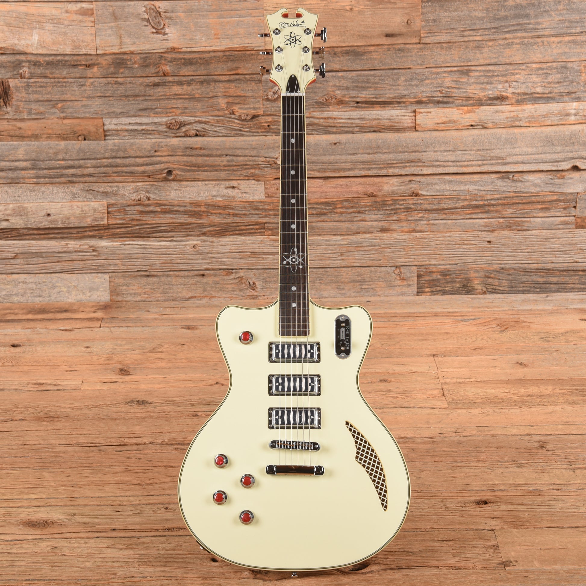 Eastwood Bill Nelson Astroluxe Cadet White  LEFTY Electric Guitars