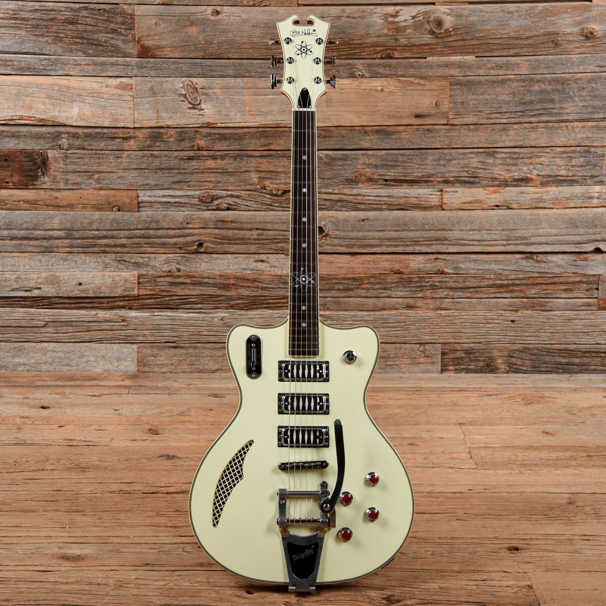 Eastwood Bill Nelson Cadet White 2017 Electric Guitars / Semi-Hollow