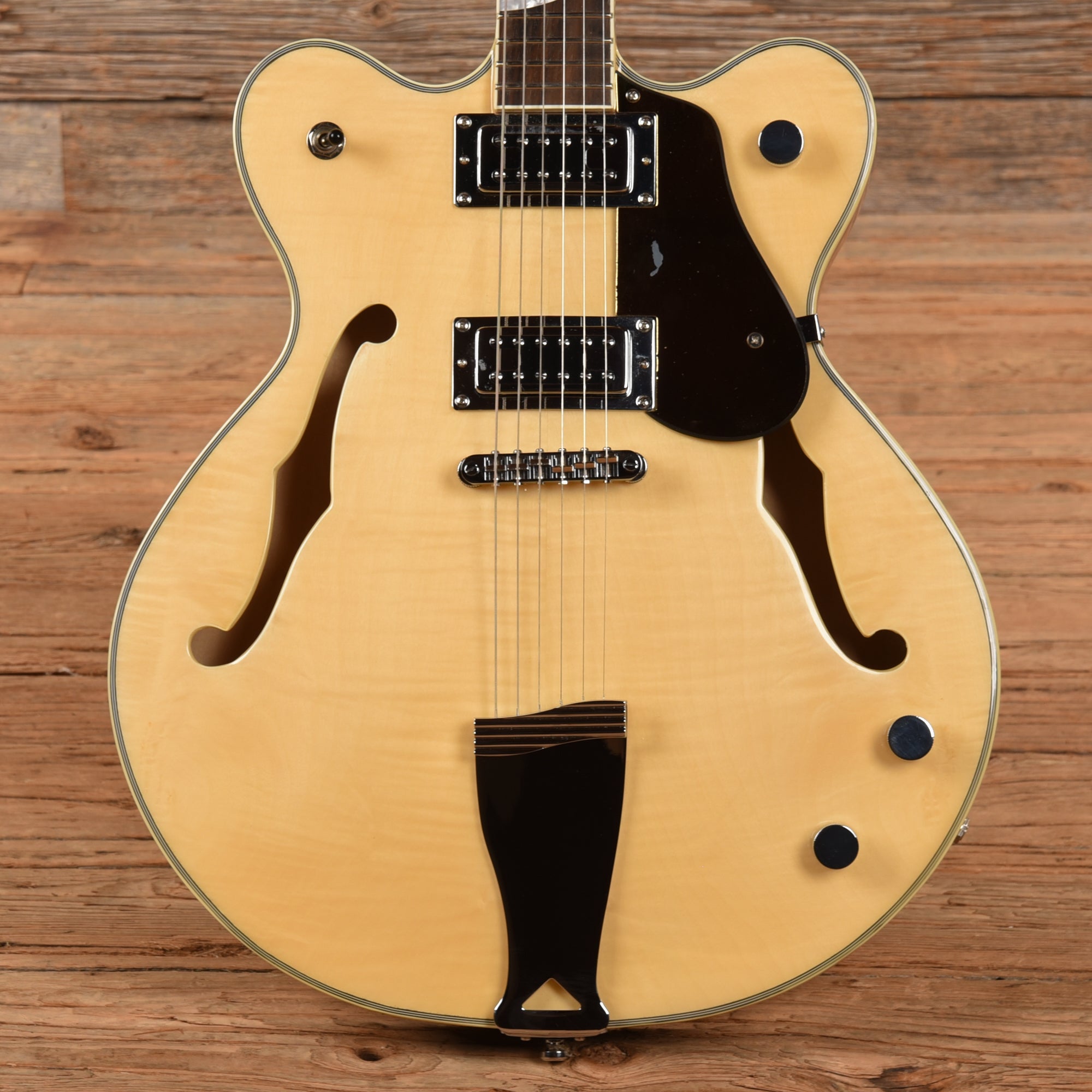 Eastwood Classic 6 Natural – Chicago Music Exchange