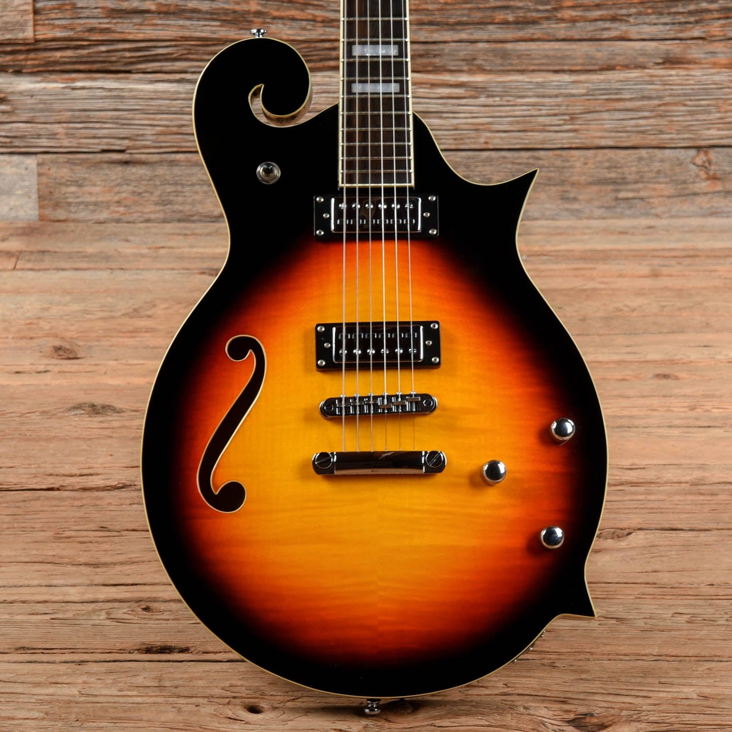 Eastwood 1975 Morris The Cosey Sunburst Electric Guitars / Solid Body