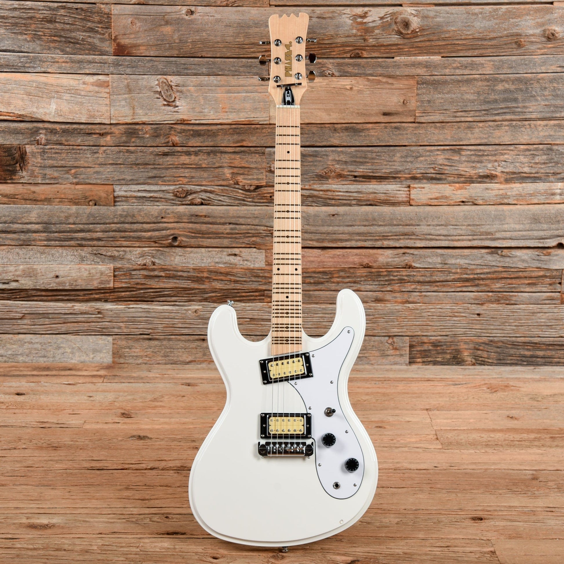 Eastwood Hi-Flyer Phase IV MT White Electric Guitars / Solid Body