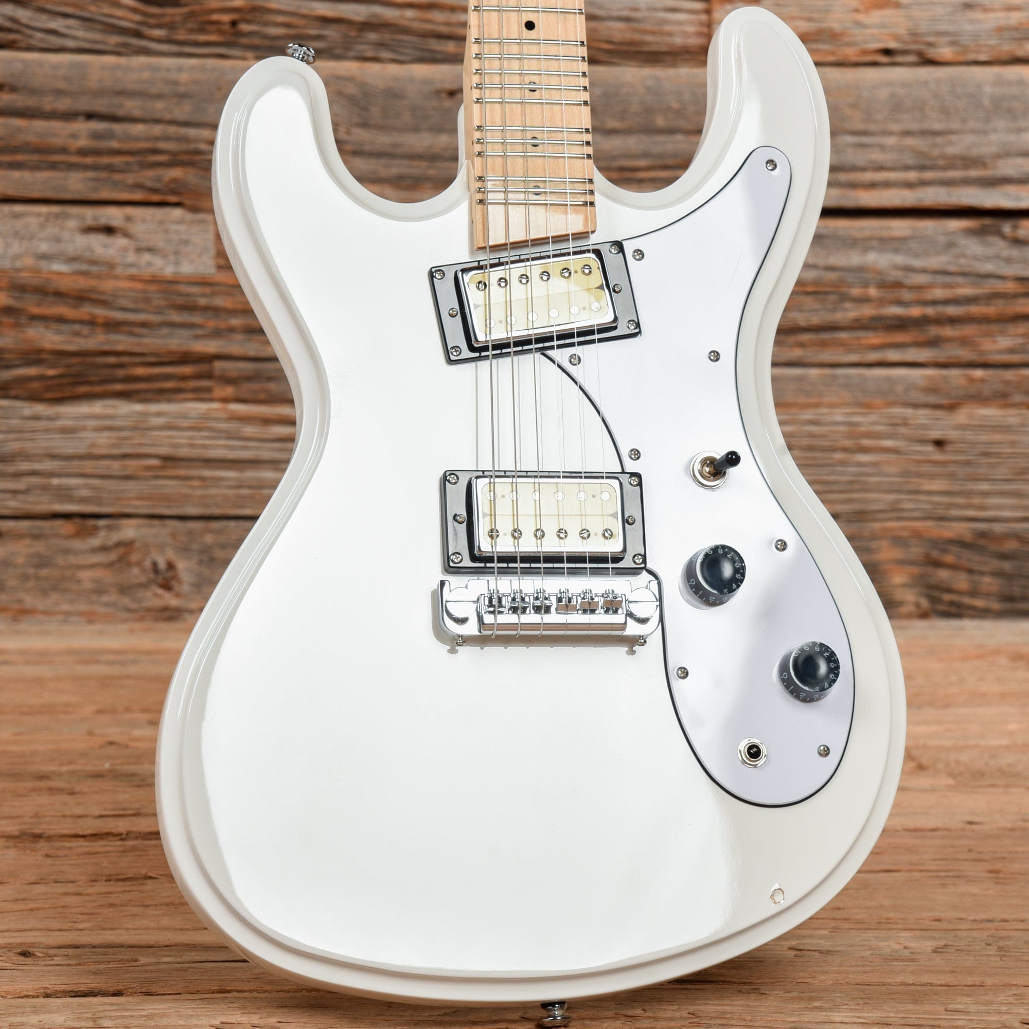 Eastwood Hi-Flyer Phase IV MT White Electric Guitars / Solid Body