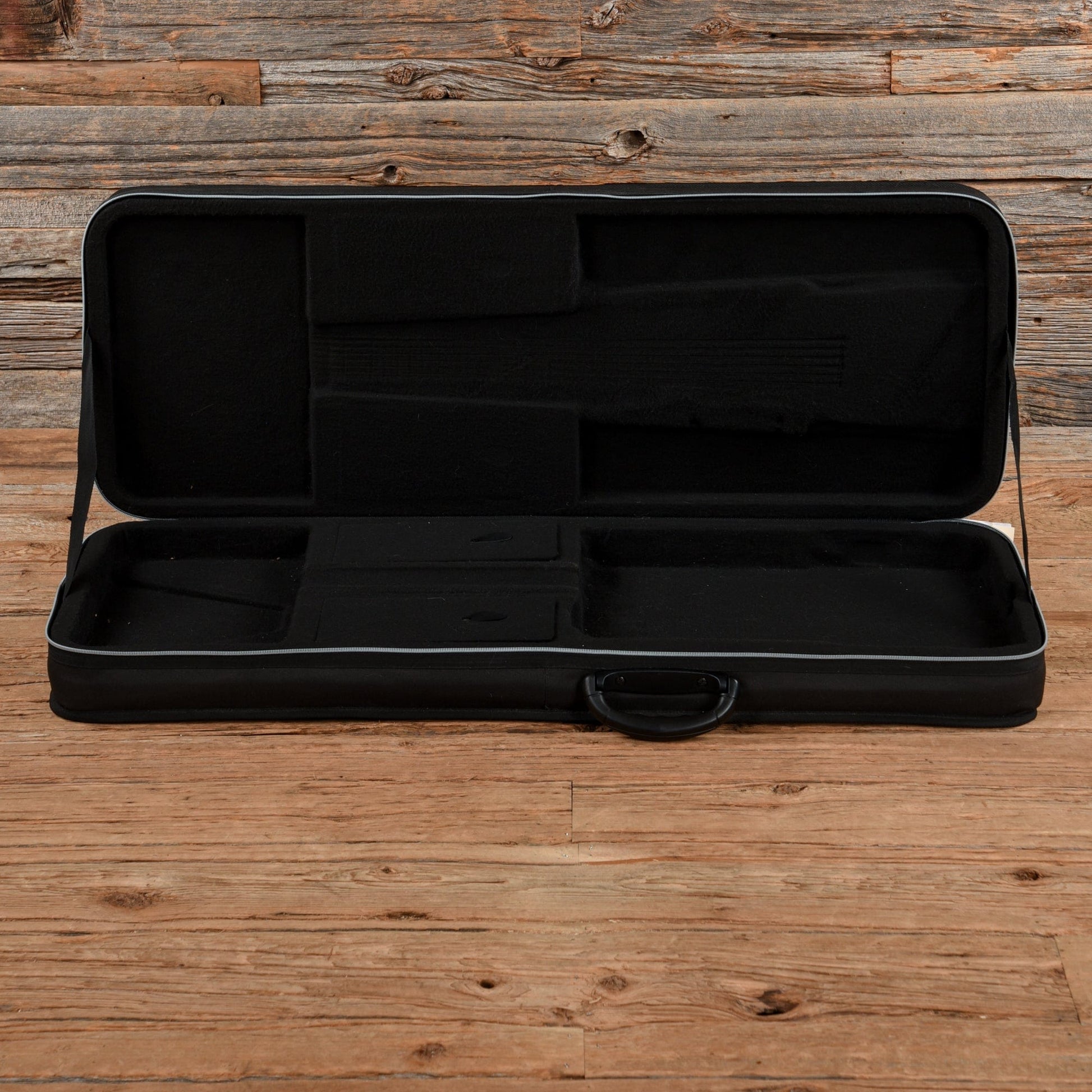 Eastwood Hi-Flyer Phase IV MT White Electric Guitars / Solid Body