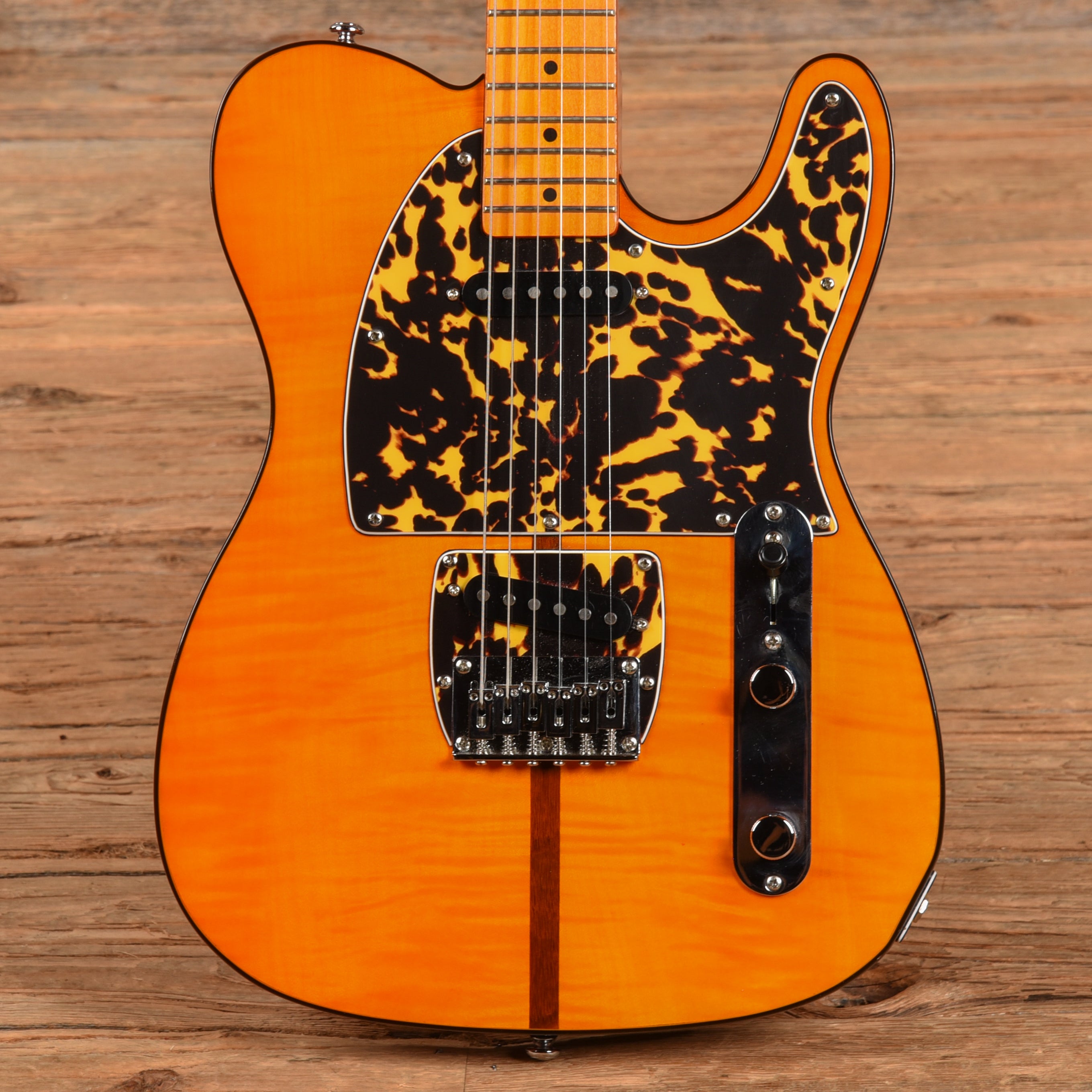 Eastwood Mad Cat Orange 2020 – Chicago Music Exchange