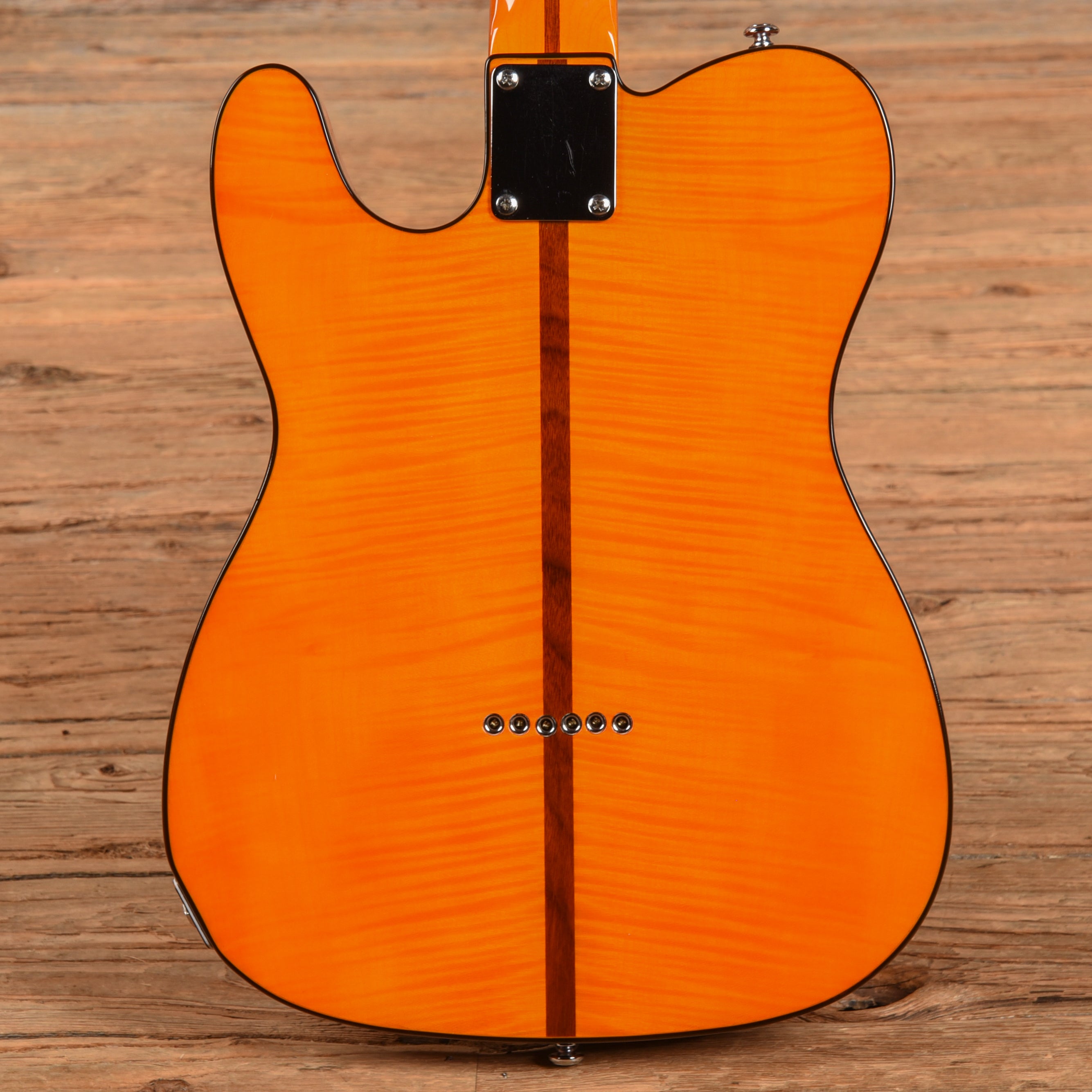 Eastwood Mad Cat Orange 2020 – Chicago Music Exchange