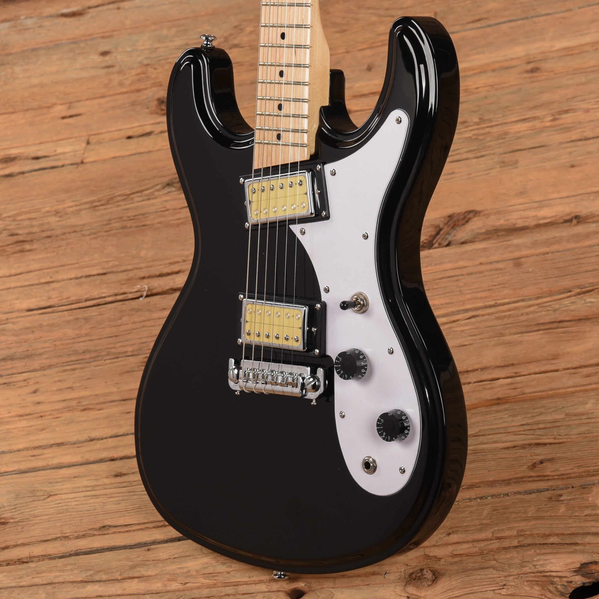 Eastwood Univox Hi-Flier Reissue Black 2023 Electric Guitars / Solid Body