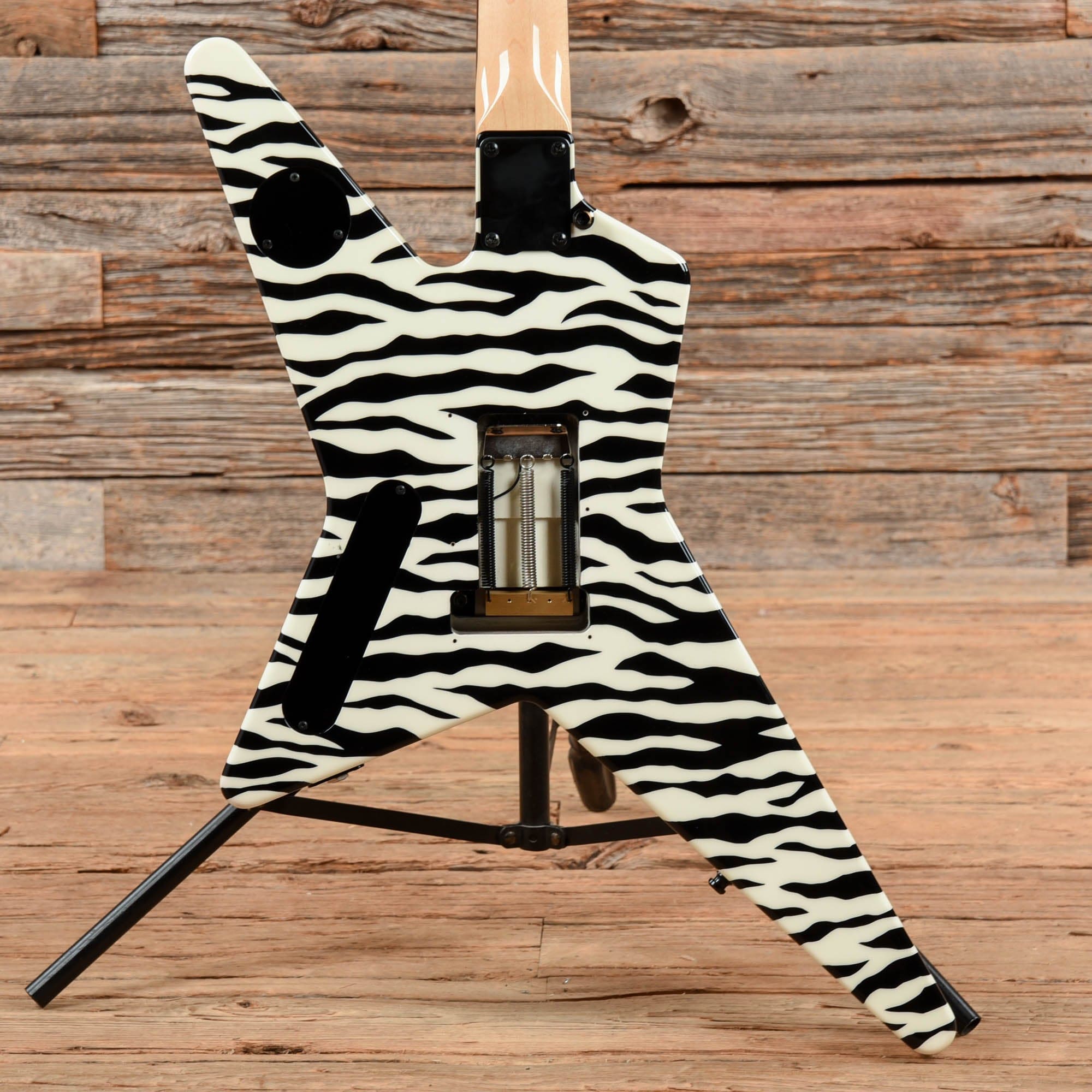 Edwards E-RS-160R Random Star White / Black 2021 – Chicago Music Exchange
