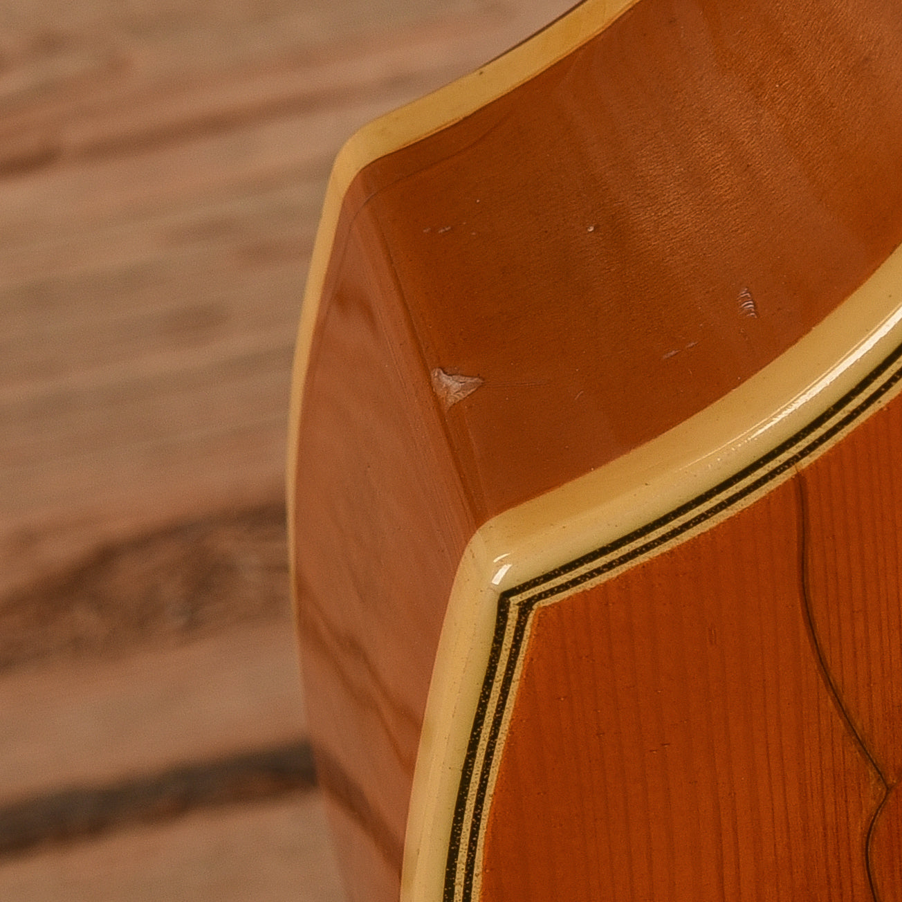 EKO 995 Natural 1960s Bass Guitars / 4-String