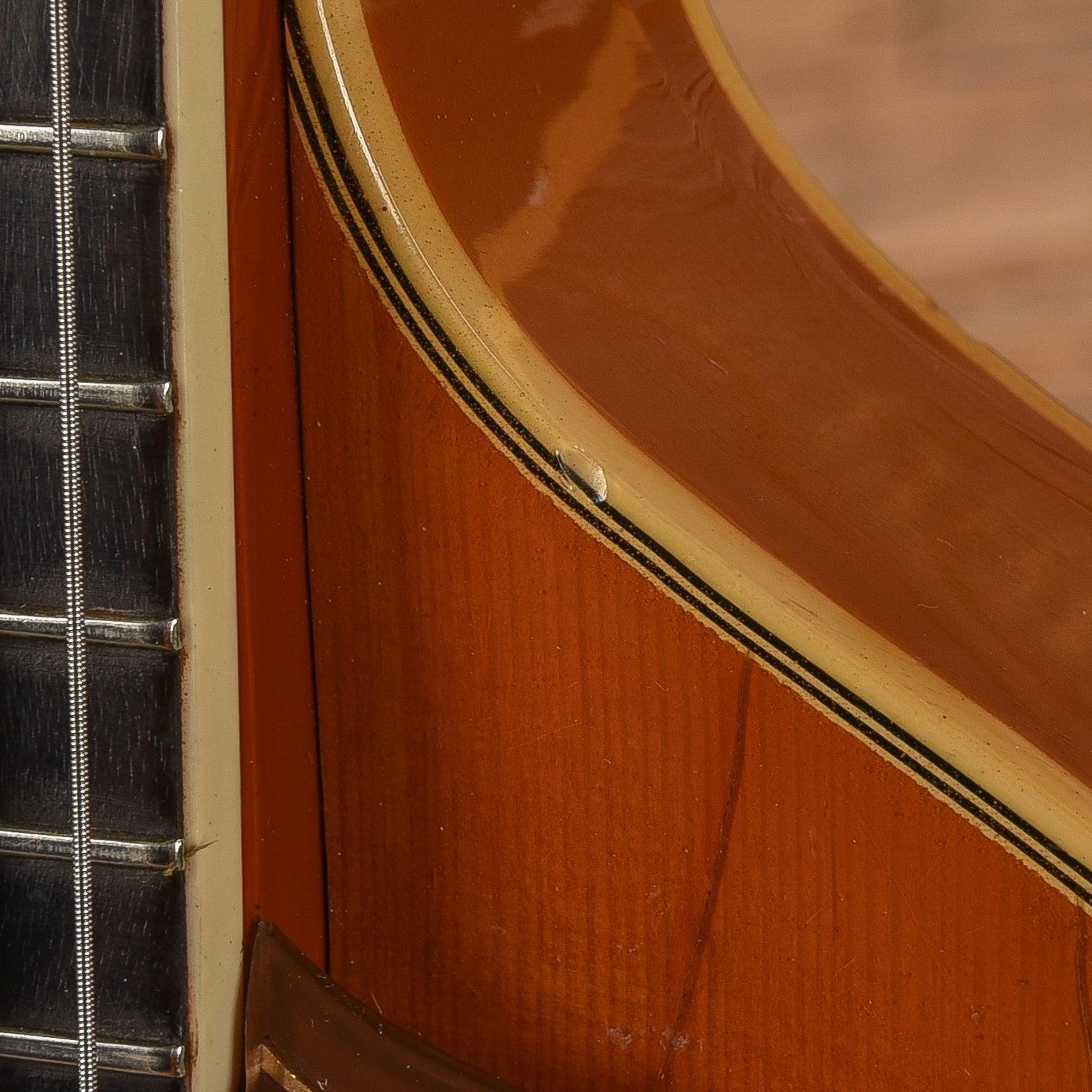 EKO 995 Natural 1960s Bass Guitars / 4-String