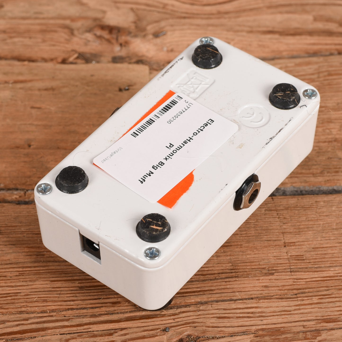 Electro-Harmonix Big Muff Pi Effect Pedals
