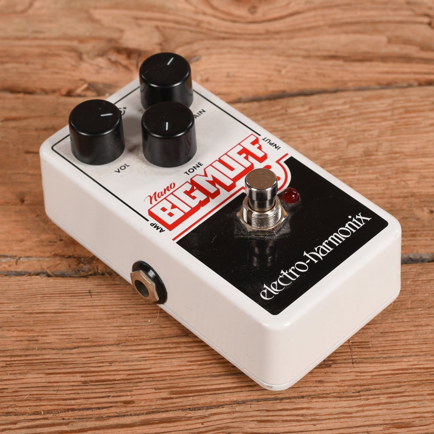 Electro-Harmonix Big Muff Pi Effect Pedals