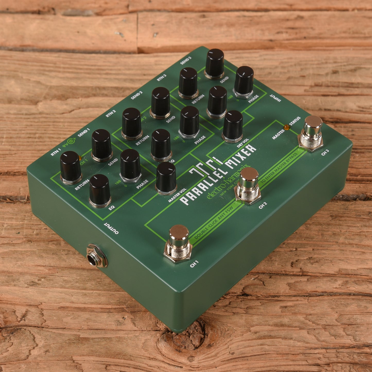 Electro-Harmonix Tri Parallel Mixer Effects Loop Mixer/Switcher Effect Pedals