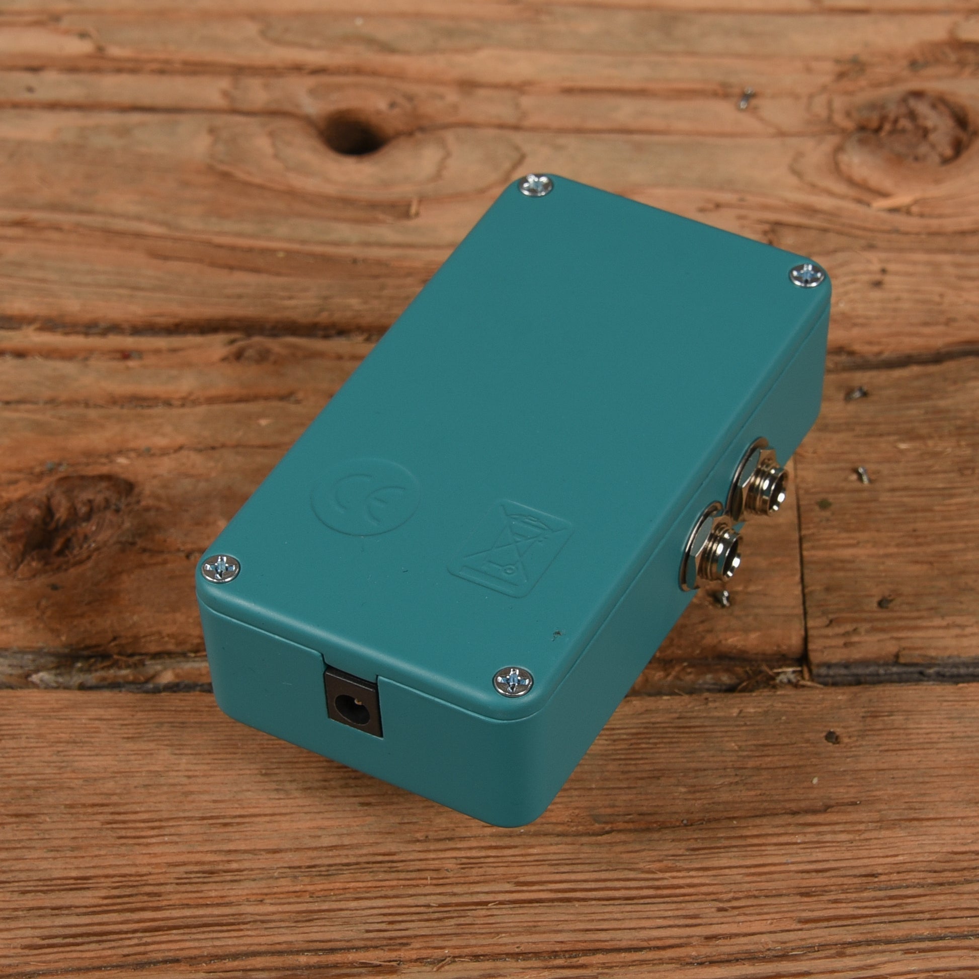 Electro-Harmonix Eddy Effects and Pedals / Chorus and Vibrato