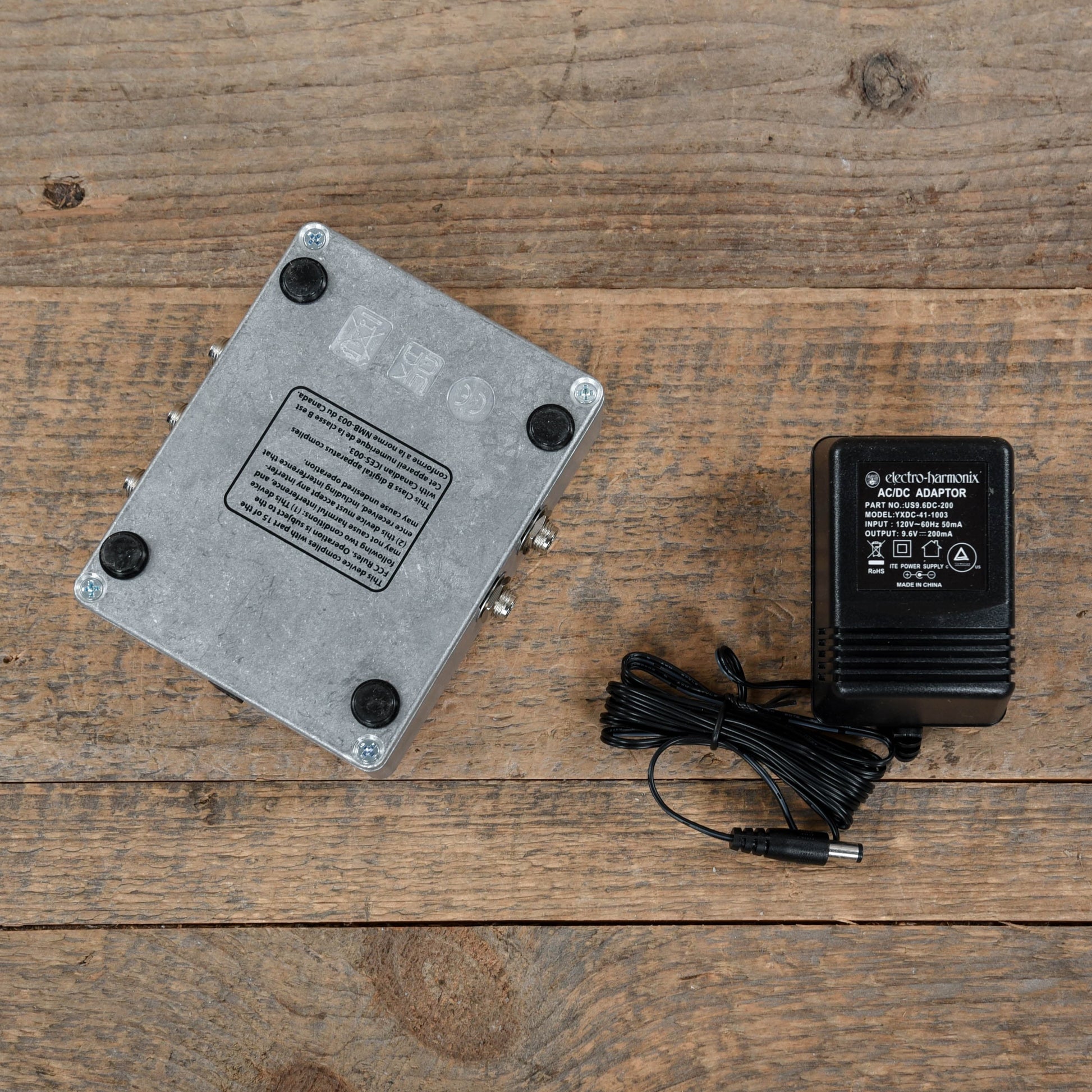 Electro-Harmonix Attack Decay Tape Reverse Simulator Effects and Pedals / Delay