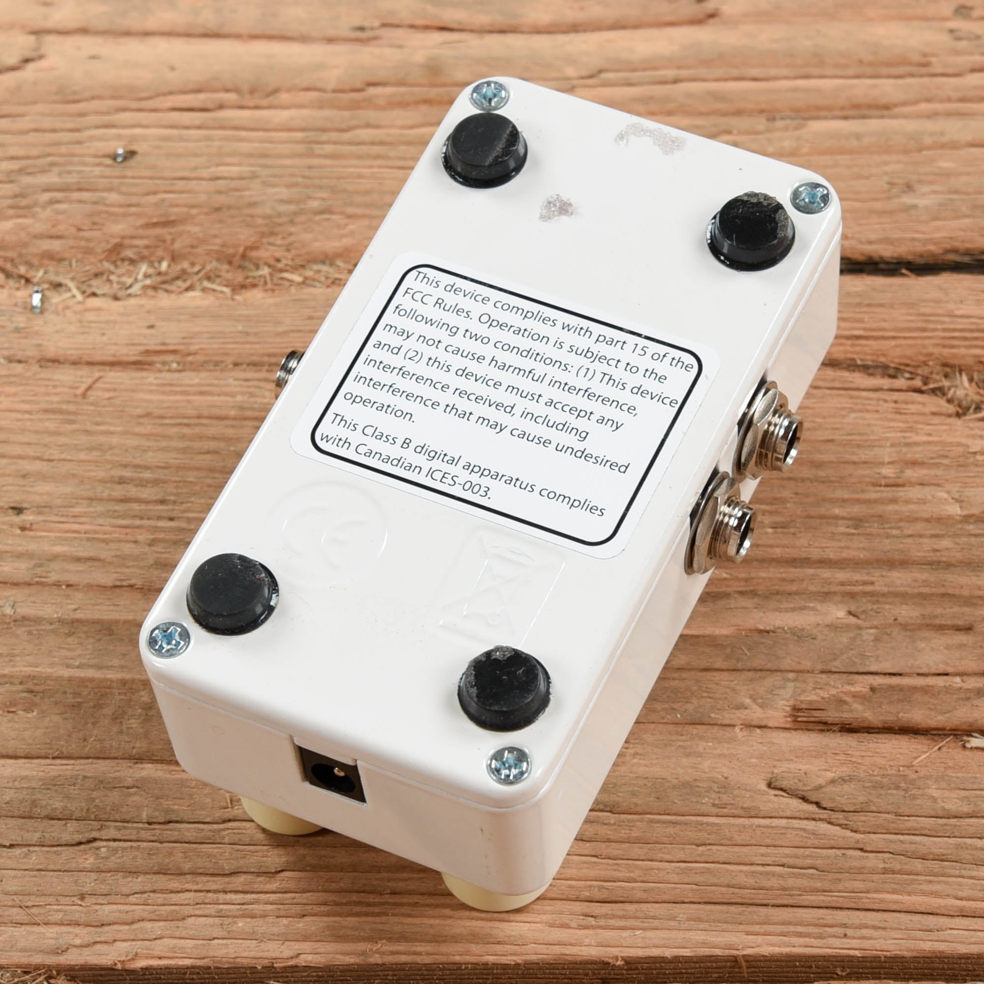 Electro-Harmonix Canyon Delay & Looper Pedal Effects and Pedals / Delay