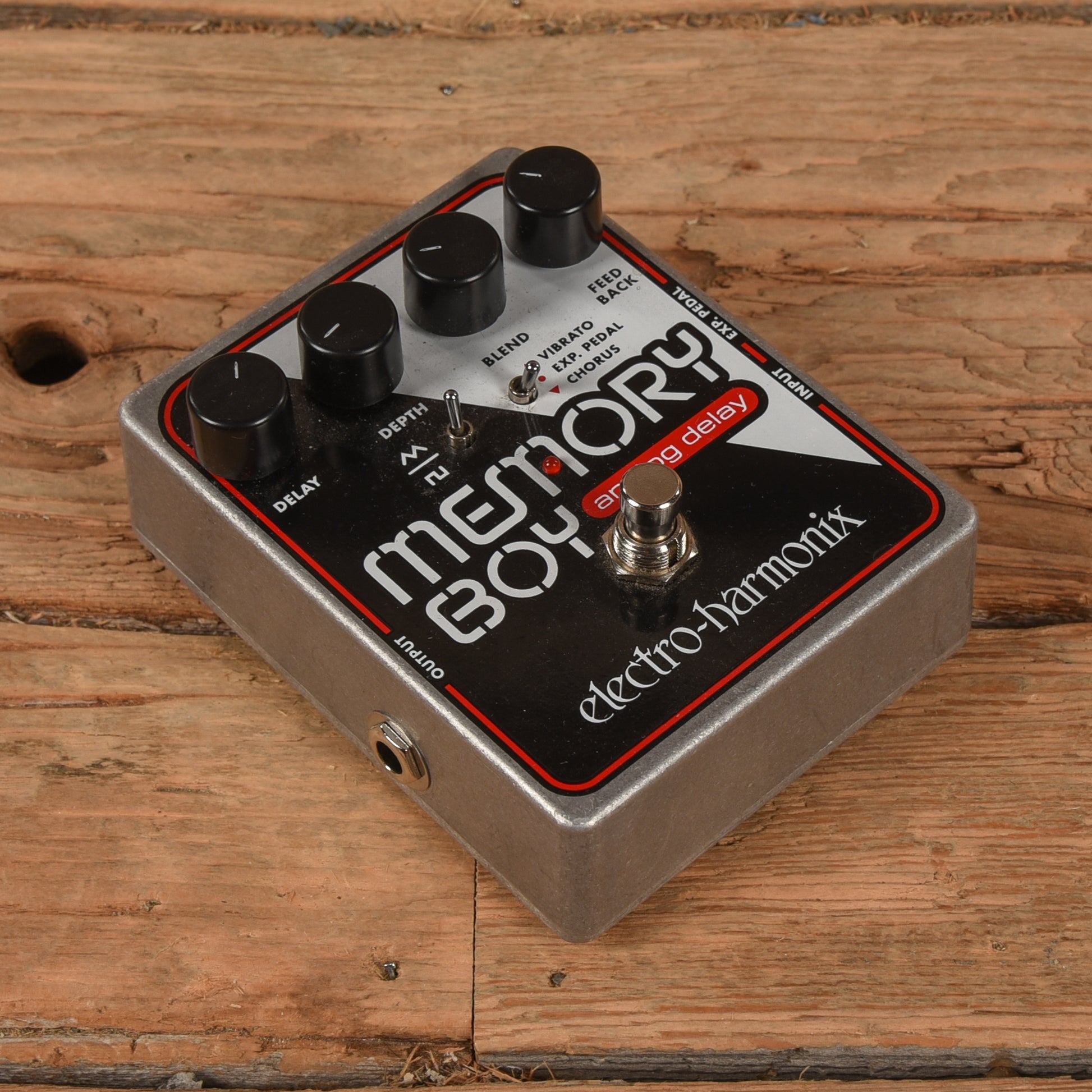 Electro-Harmonix Memory Boy Effects and Pedals / Delay