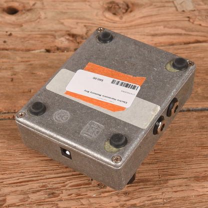 Electro-Harmonix Memory Boy Effects and Pedals / Delay