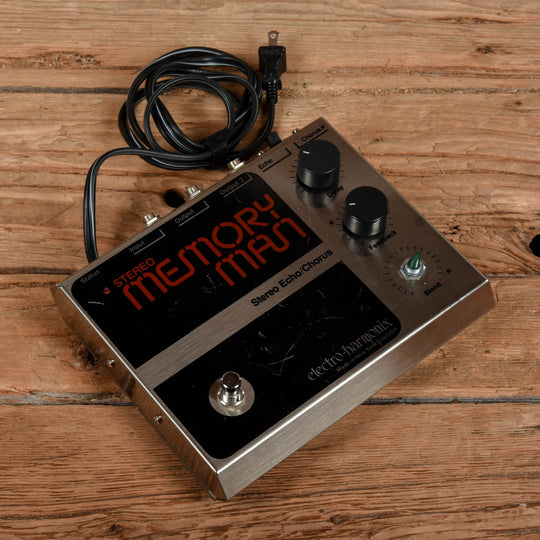 Electro-Harmonix Stereo Memory Man Effects and Pedals / Delay