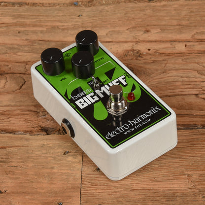 Electro-Harmonix Nano Bass Big Muff Pi Distortion / Sustainer Effects and Pedals / Distortion