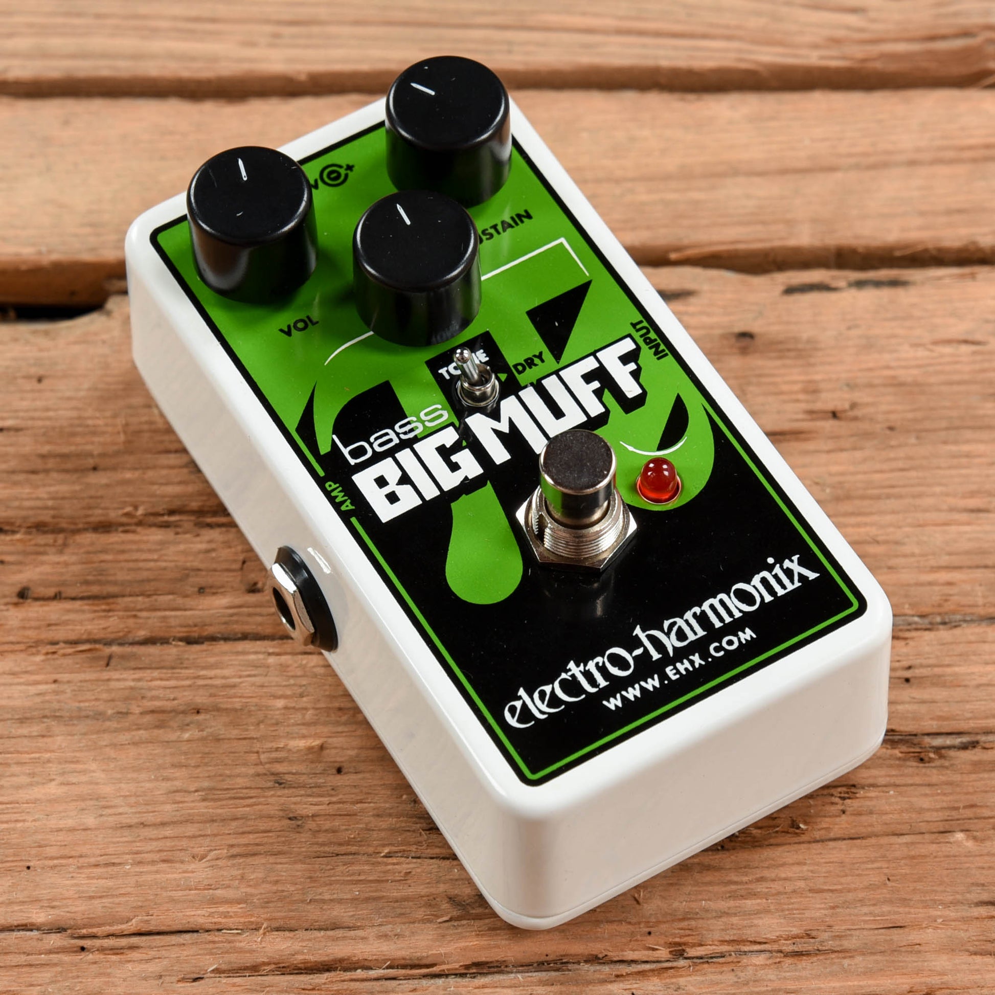 Electro-Harmonix Nano Bass Big Muff Pi Effects and Pedals / Fuzz