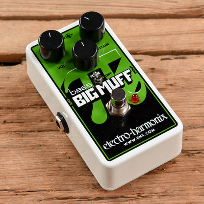 Electro-Harmonix Nano Bass Big Muff Pi Effects and Pedals / Fuzz