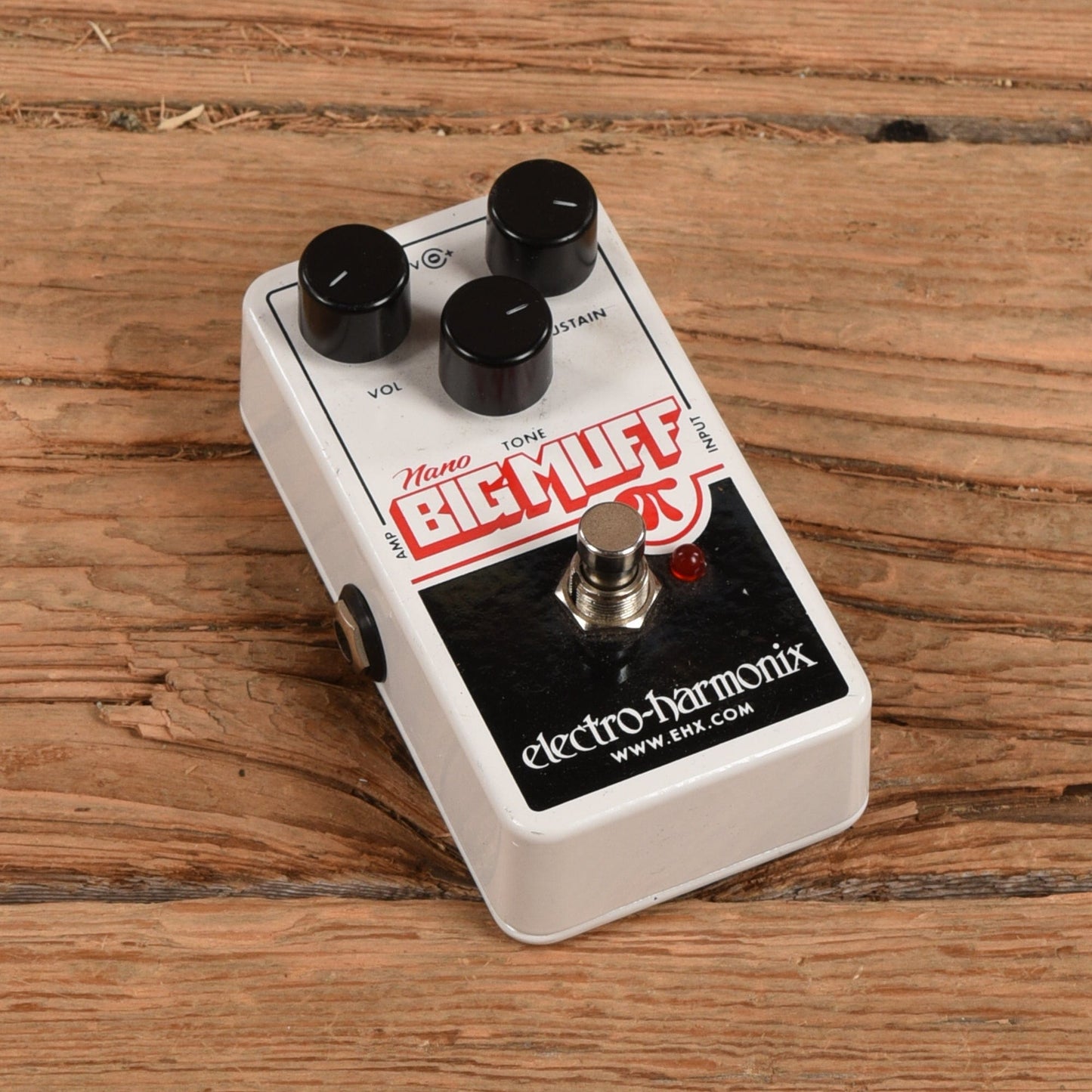 Electro-Harmonix Nano Big Muff Effects and Pedals / Fuzz