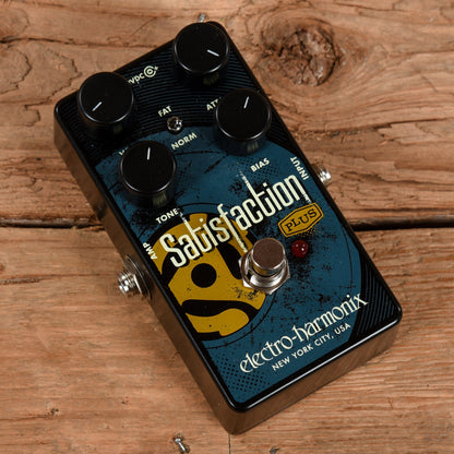 Electro-Harmonix Satisfaction Fuzz Effects and Pedals / Fuzz