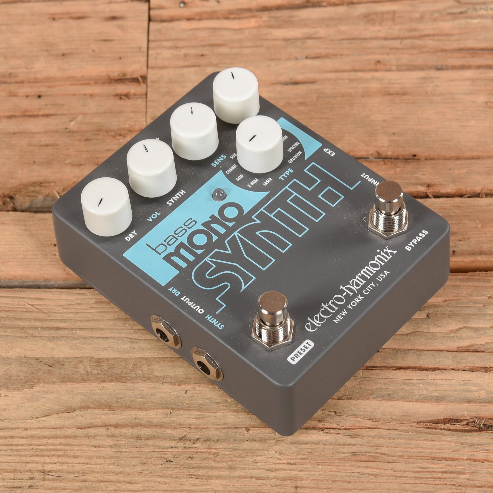 Electro-Harmonix Bass Mono Synth Effects and Pedals / Guitar Synths