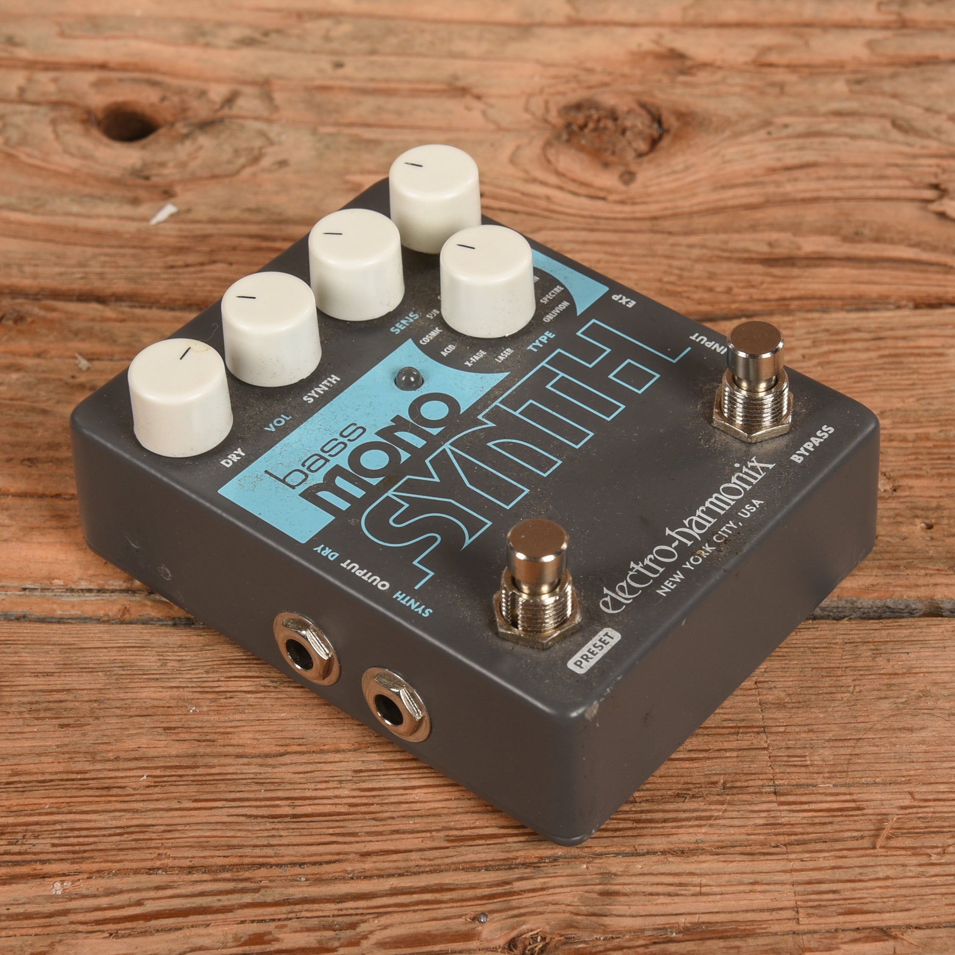 Electro-Harmonix Bass Mono Synth Effects and Pedals / Guitar Synths