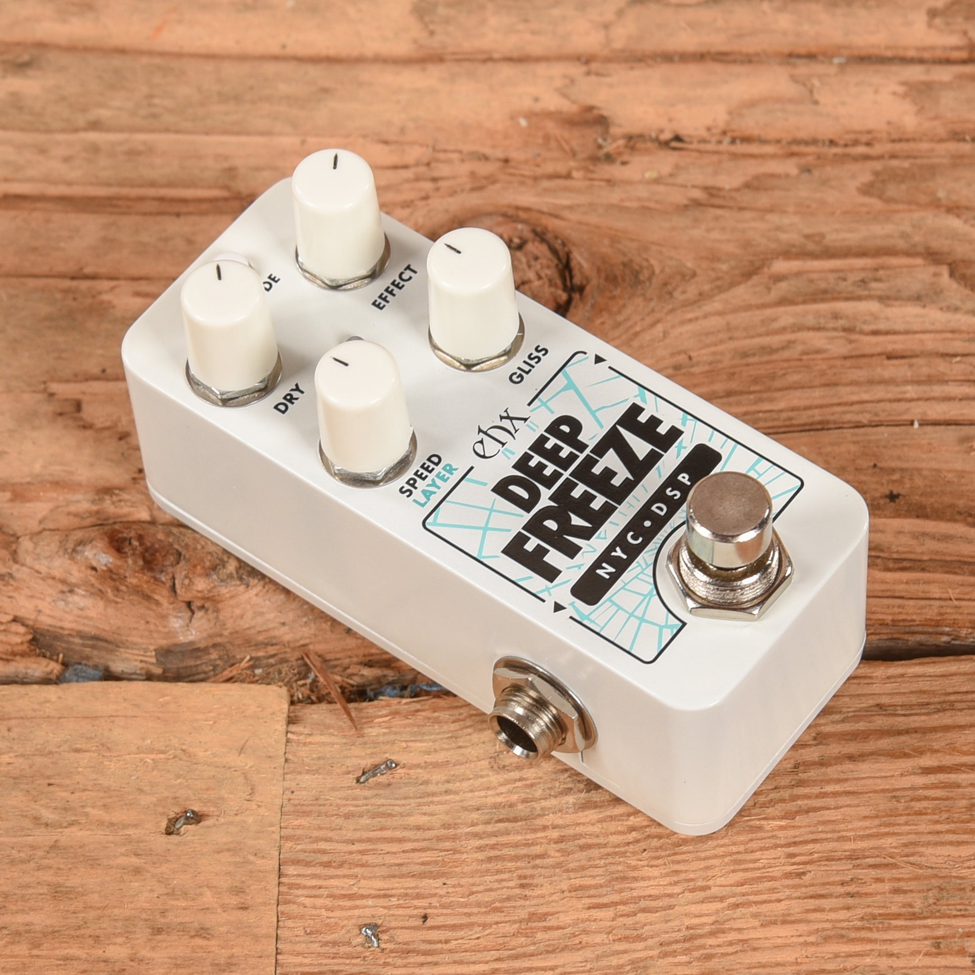 Electro-Harmonix Deep Freeze Effects and Pedals / Guitar Synths