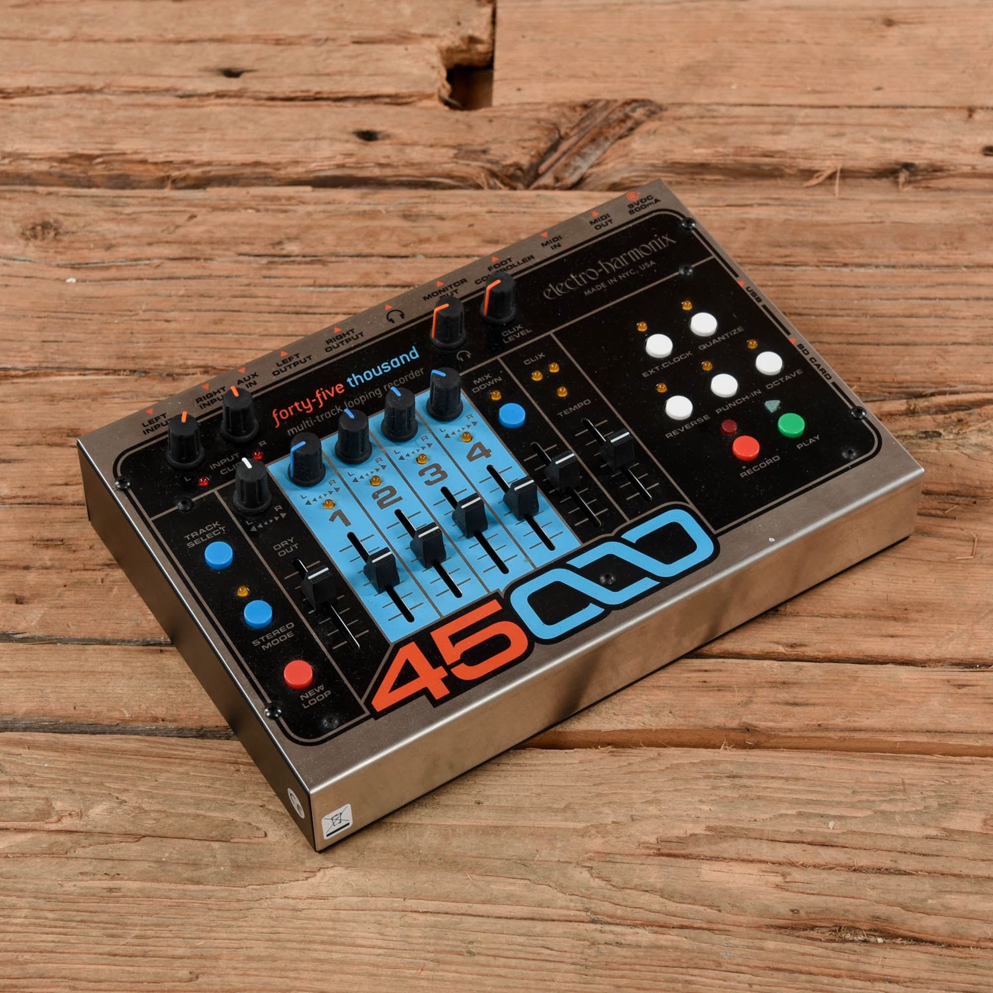4 track looper pedal Electro-Harmonix 45000 Stereo Multi-Track Looper w/Foot Controller